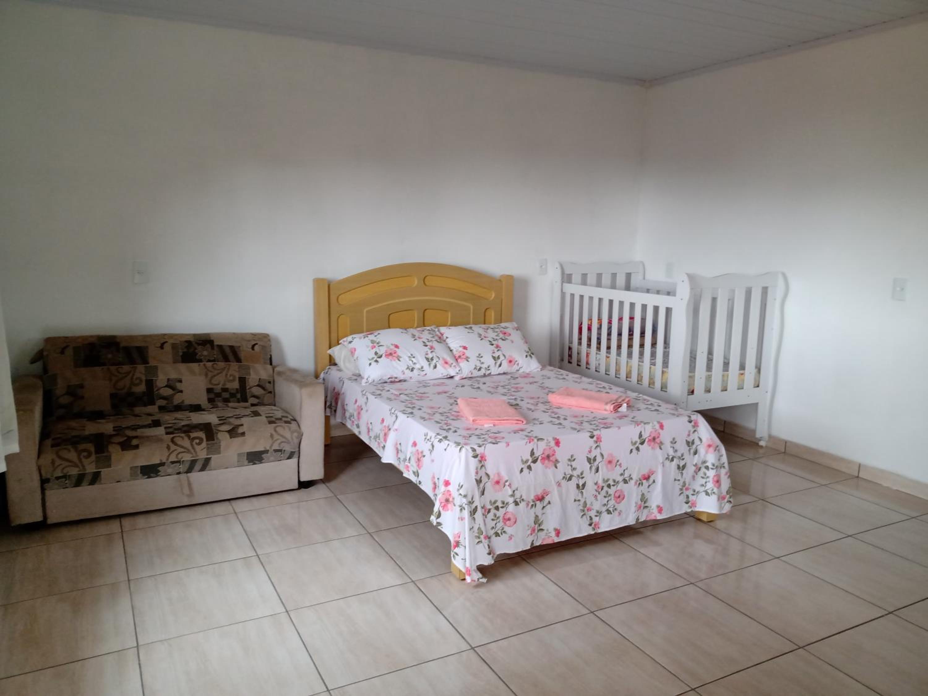 Family Room - Photo 4
