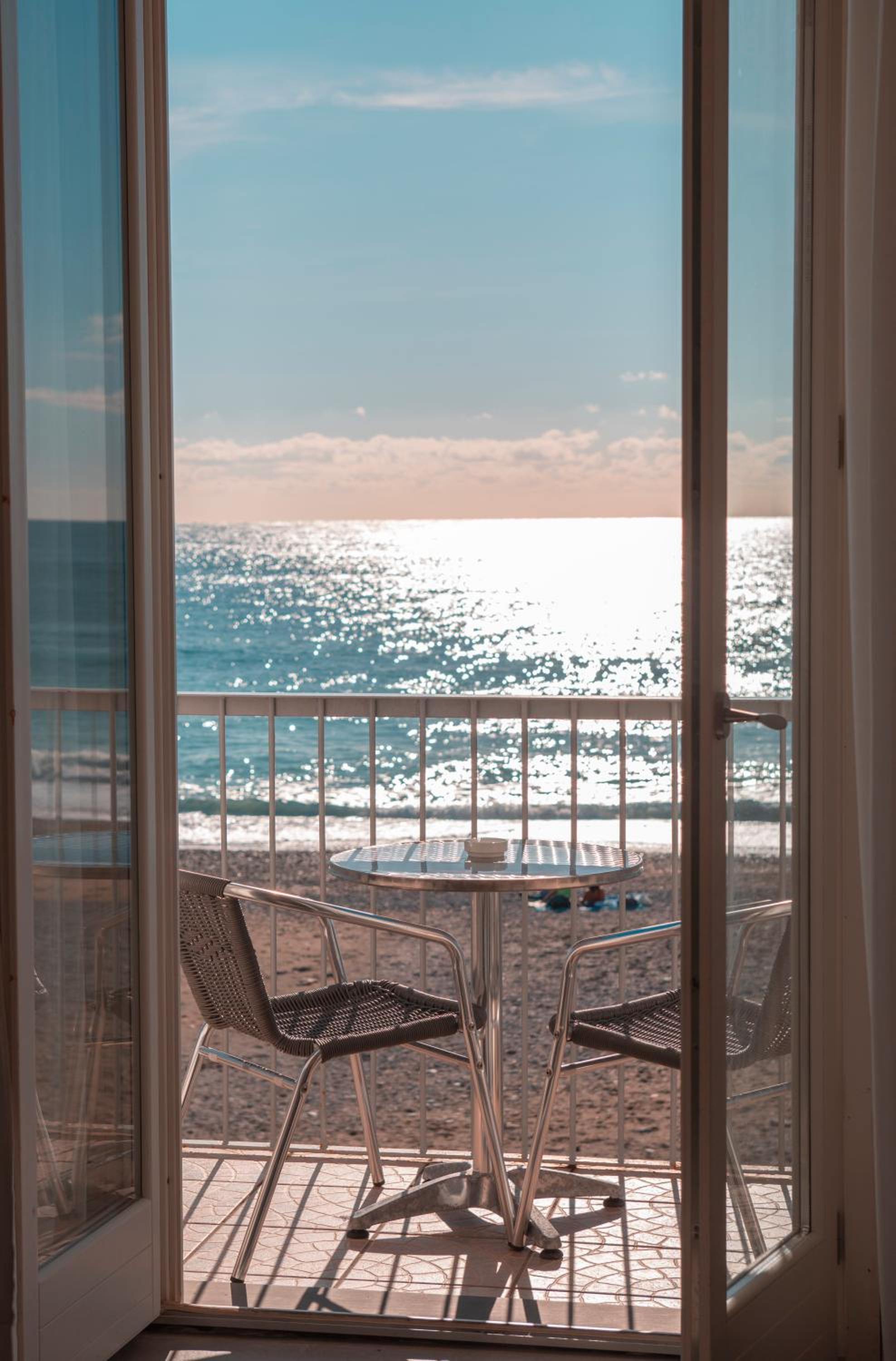 Deluxe Double Room with Balcony and Sea View photo 2
