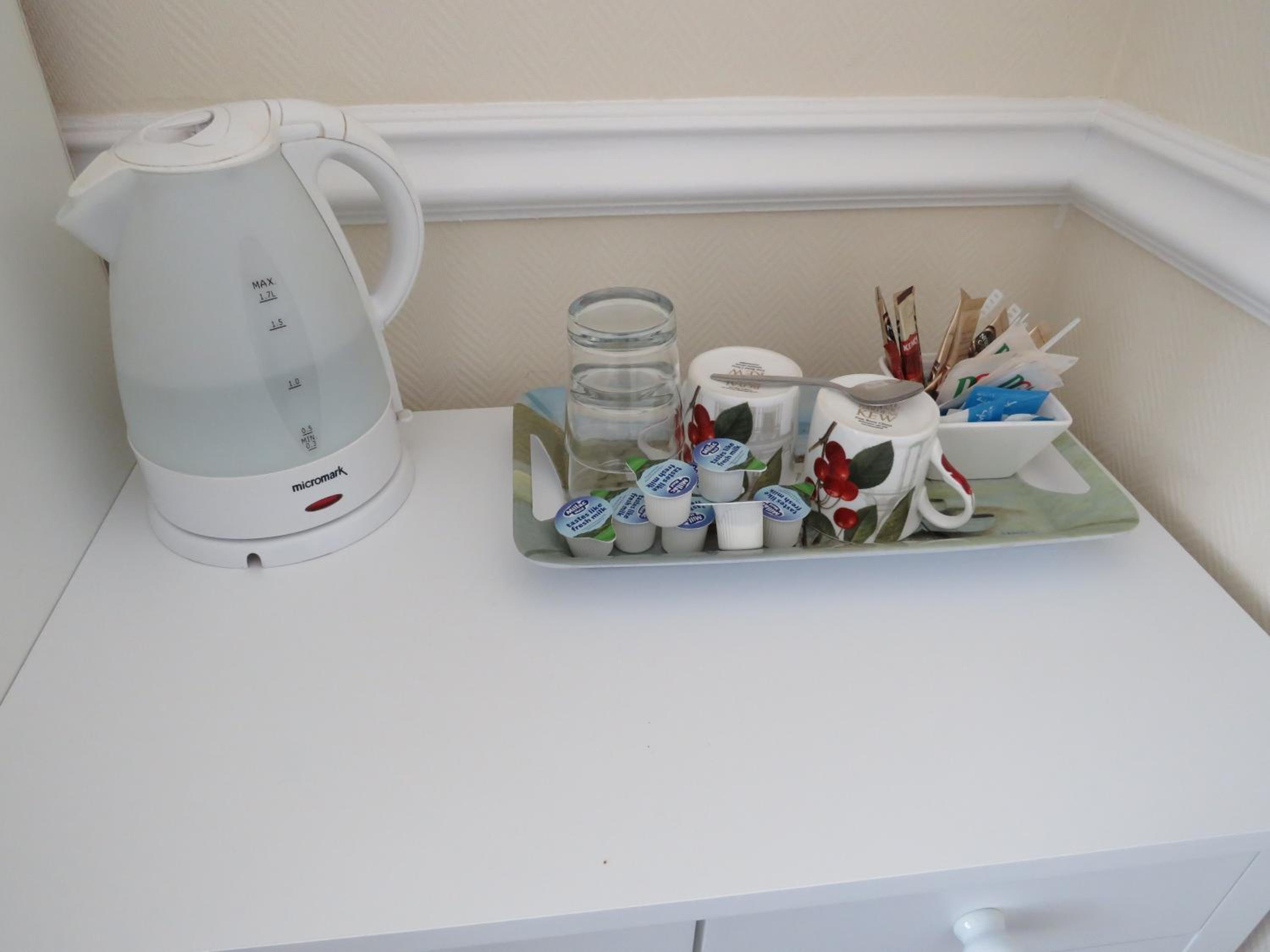 Single Room photo 3