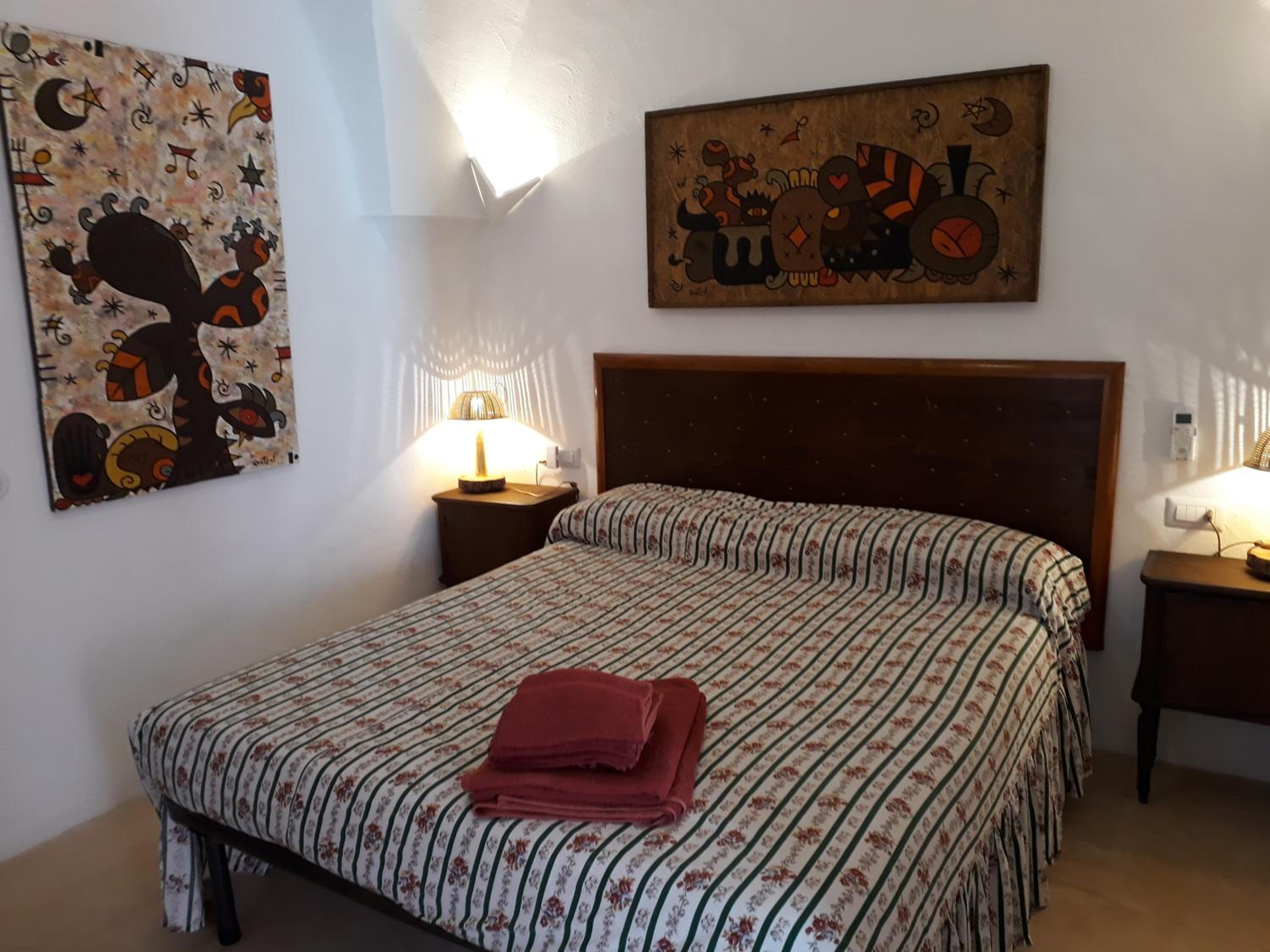One-Bedroom Apartment photo 3