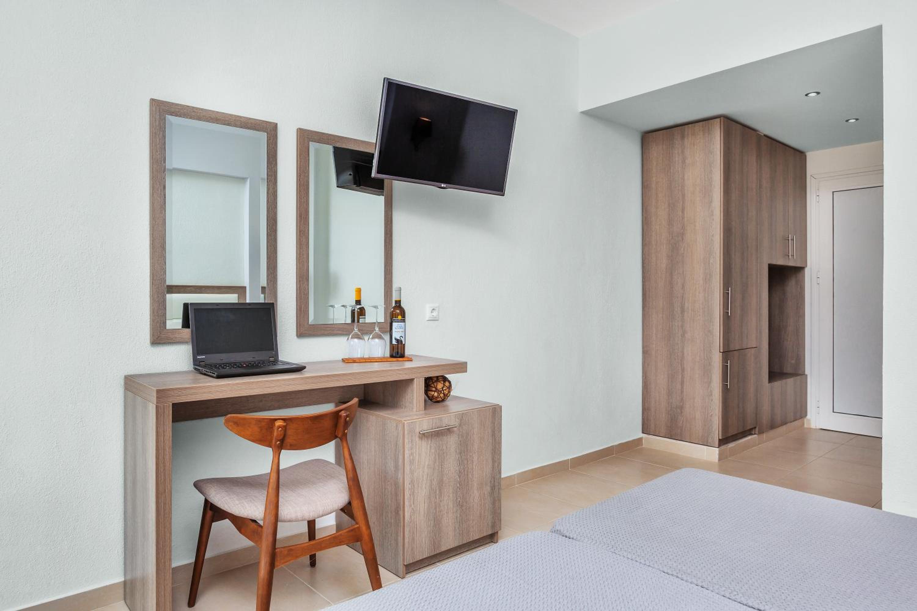 Comfort Triple Room photo 2