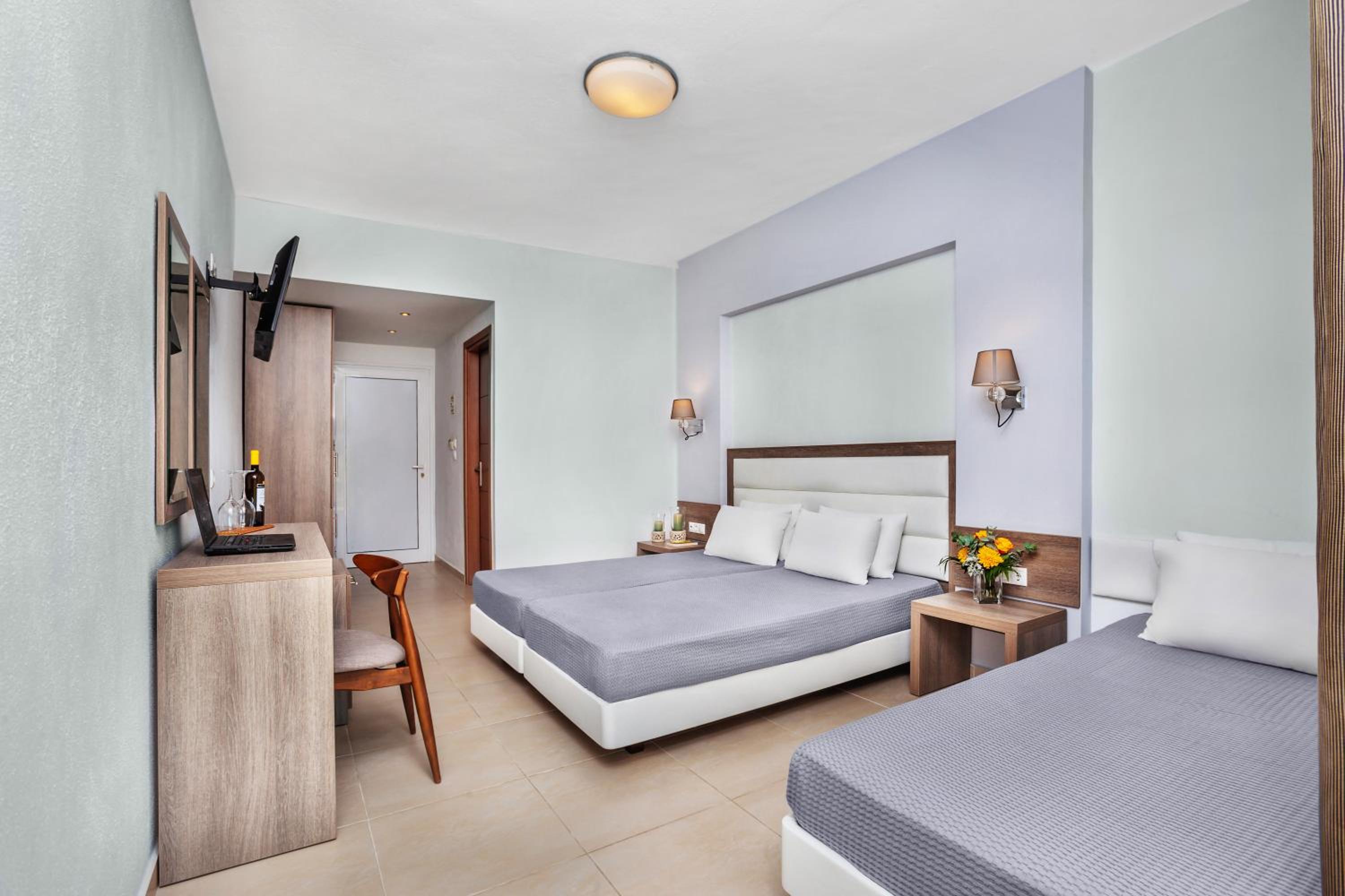 Comfort Triple Room photo 2