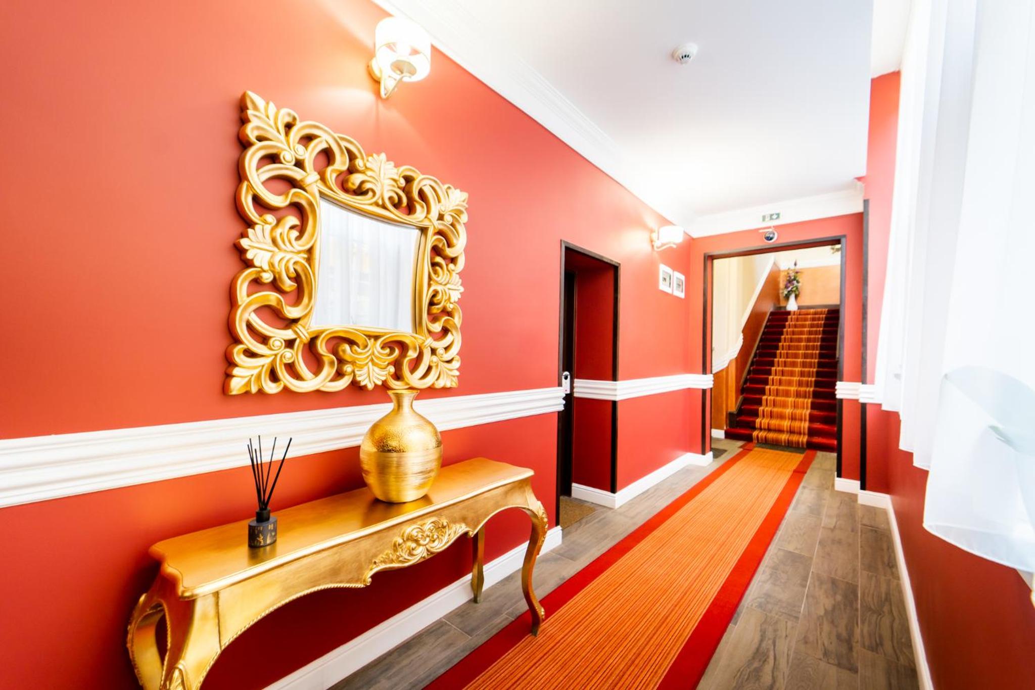 Double or Twin Room - Photo 3