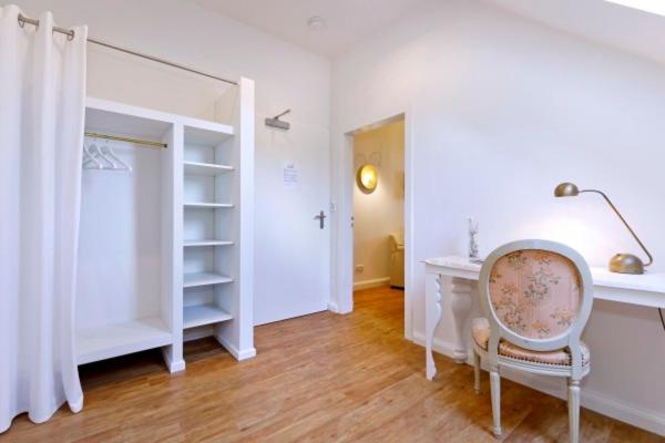 Double or Twin Room with Garden View photo 1