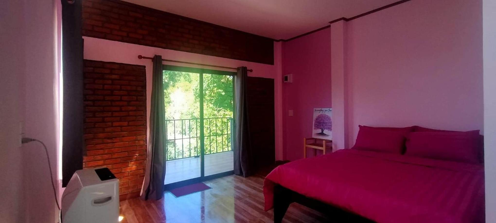 Double Room with Balcony - Photo 13