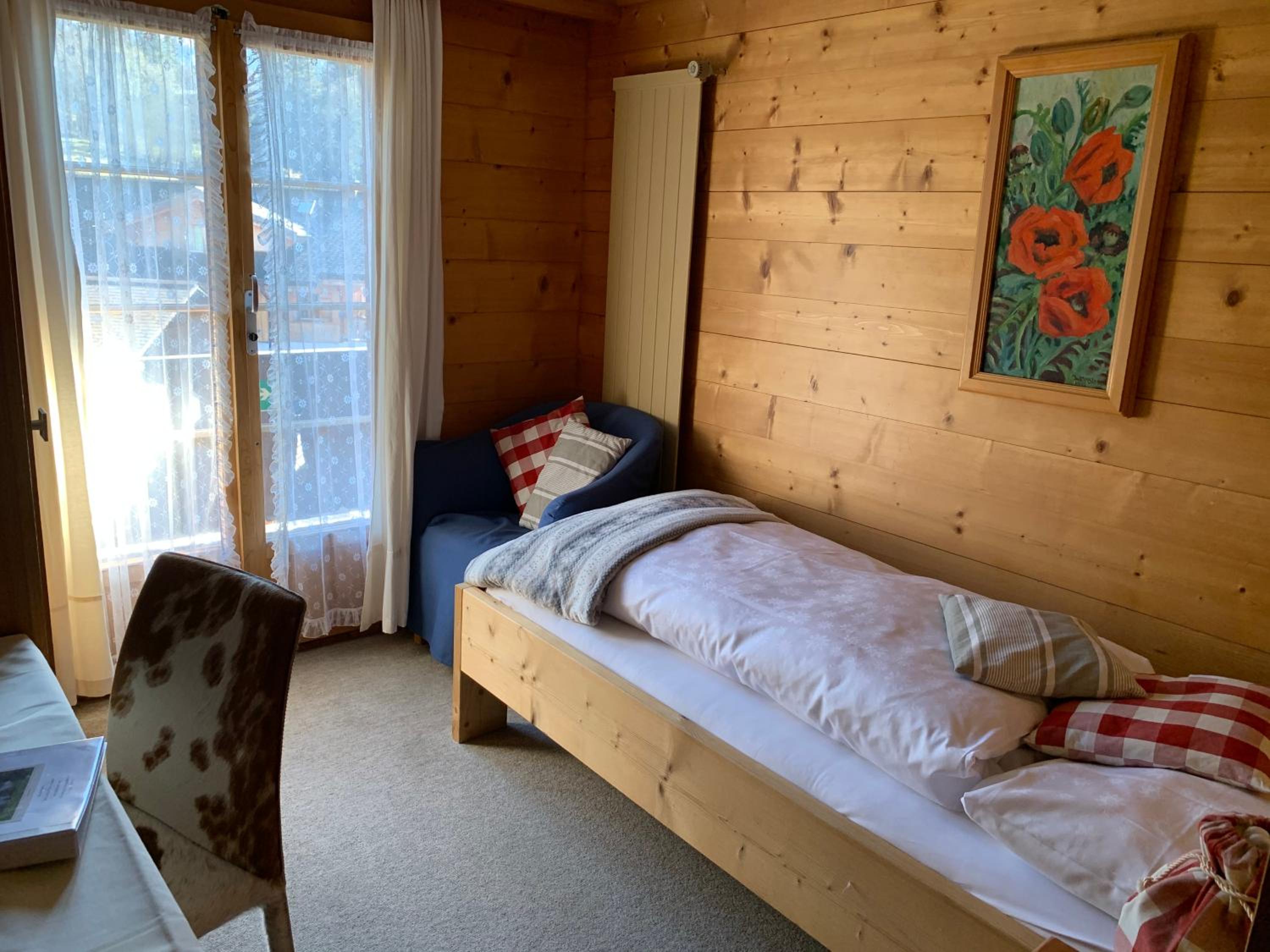 Single Room with Private Bathroom photo 3
