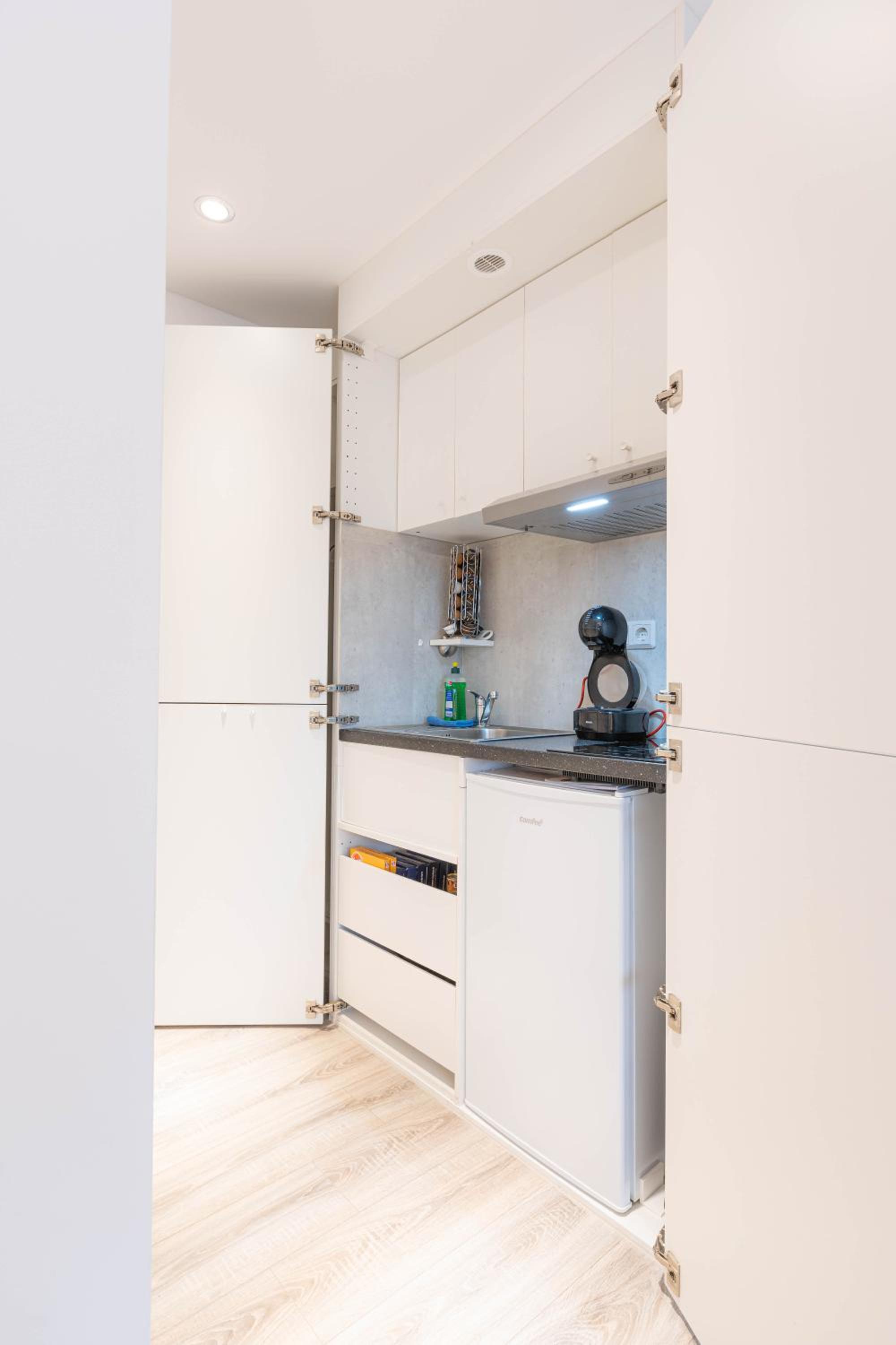 One-Bedroom Apartment with Garden View photo 2