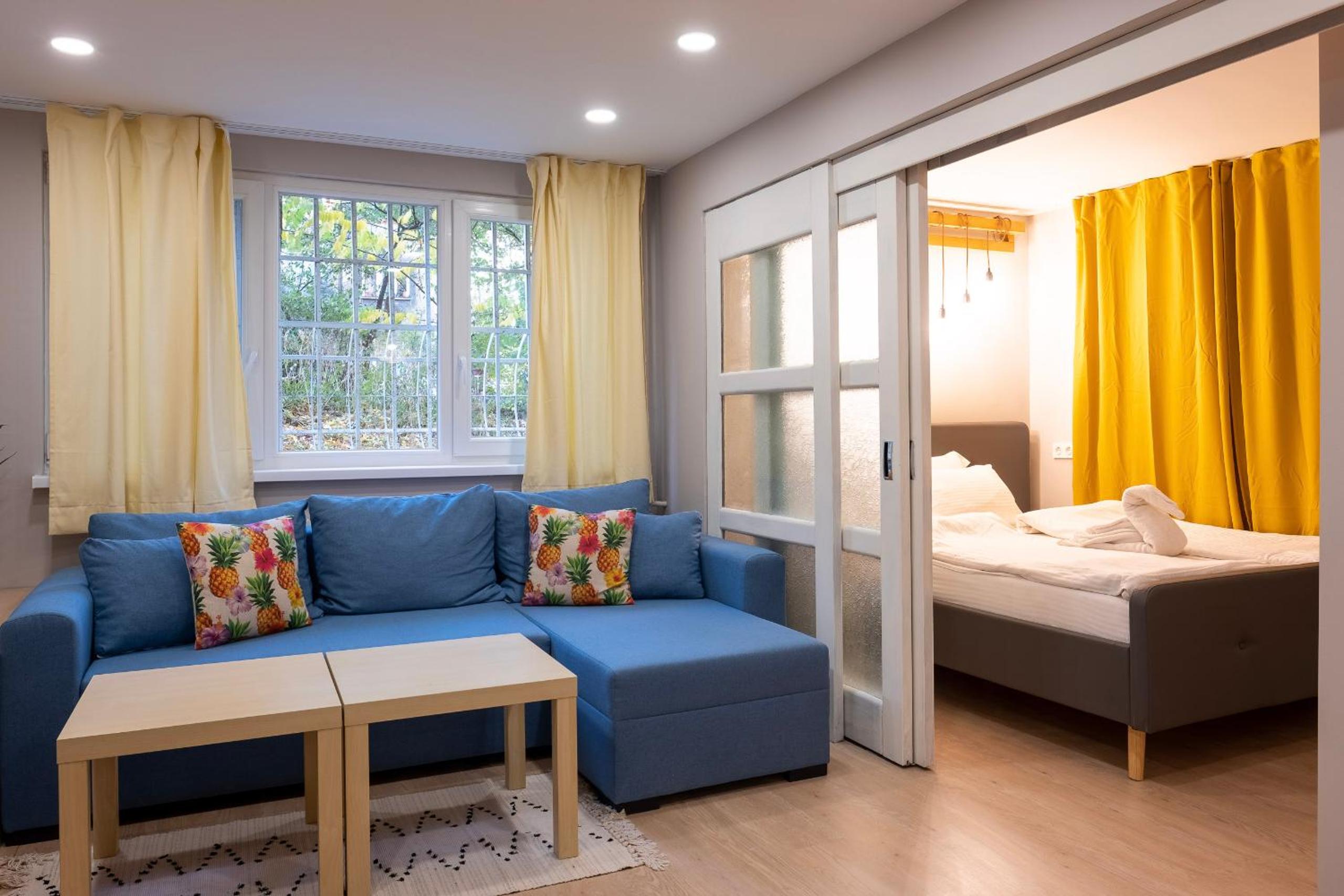 One-Bedroom Apartment - Photo 16