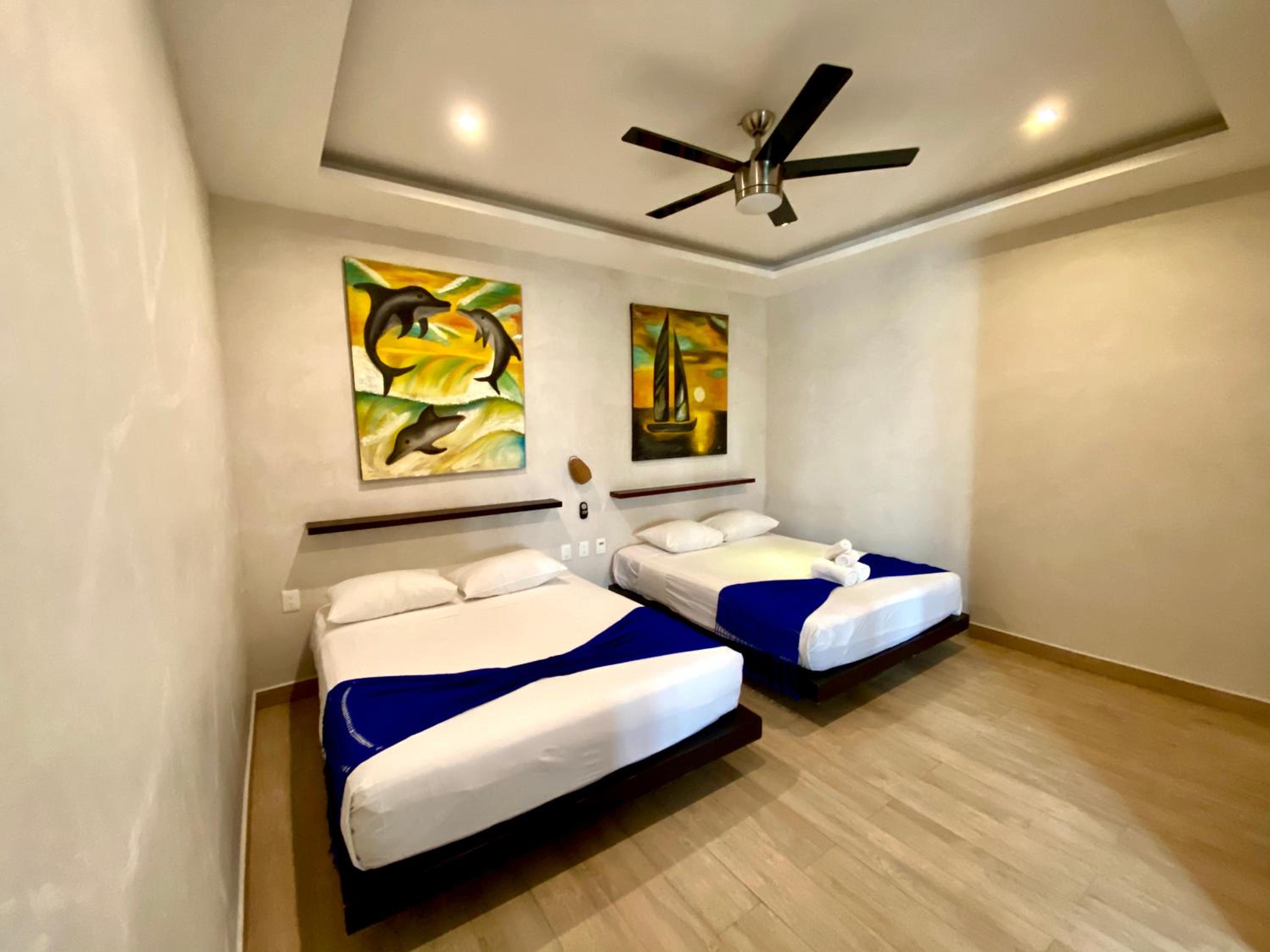 Junior Suite with Pool View - Photo 10