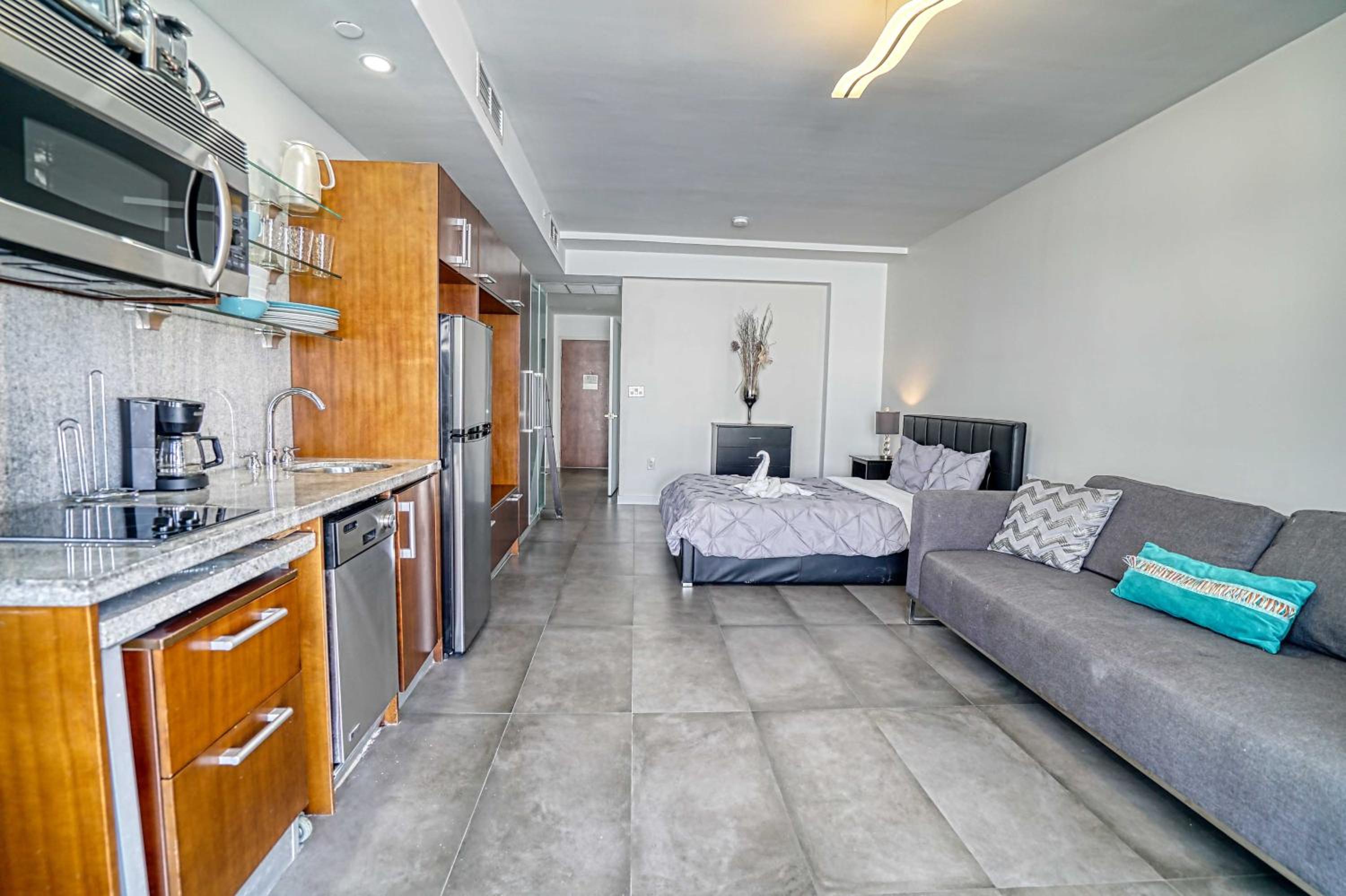 Deluxe Apartment thumbnail 6