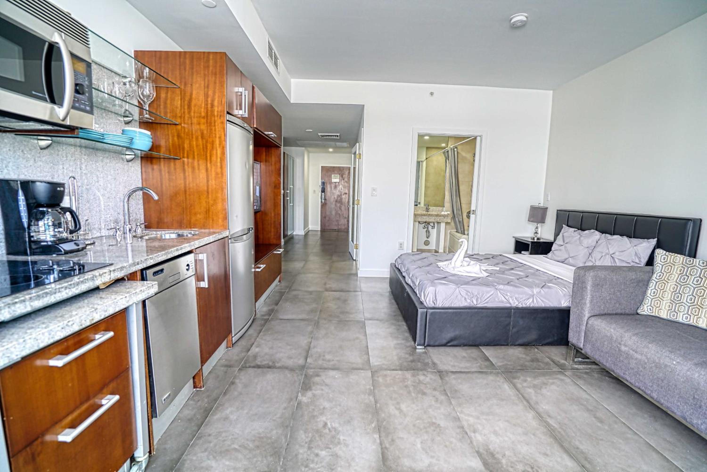 Deluxe Apartment