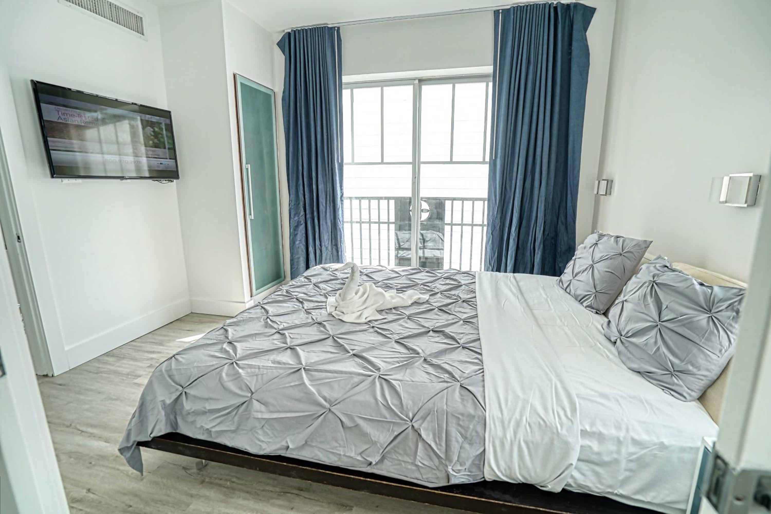 Deluxe Apartment thumbnail 6
