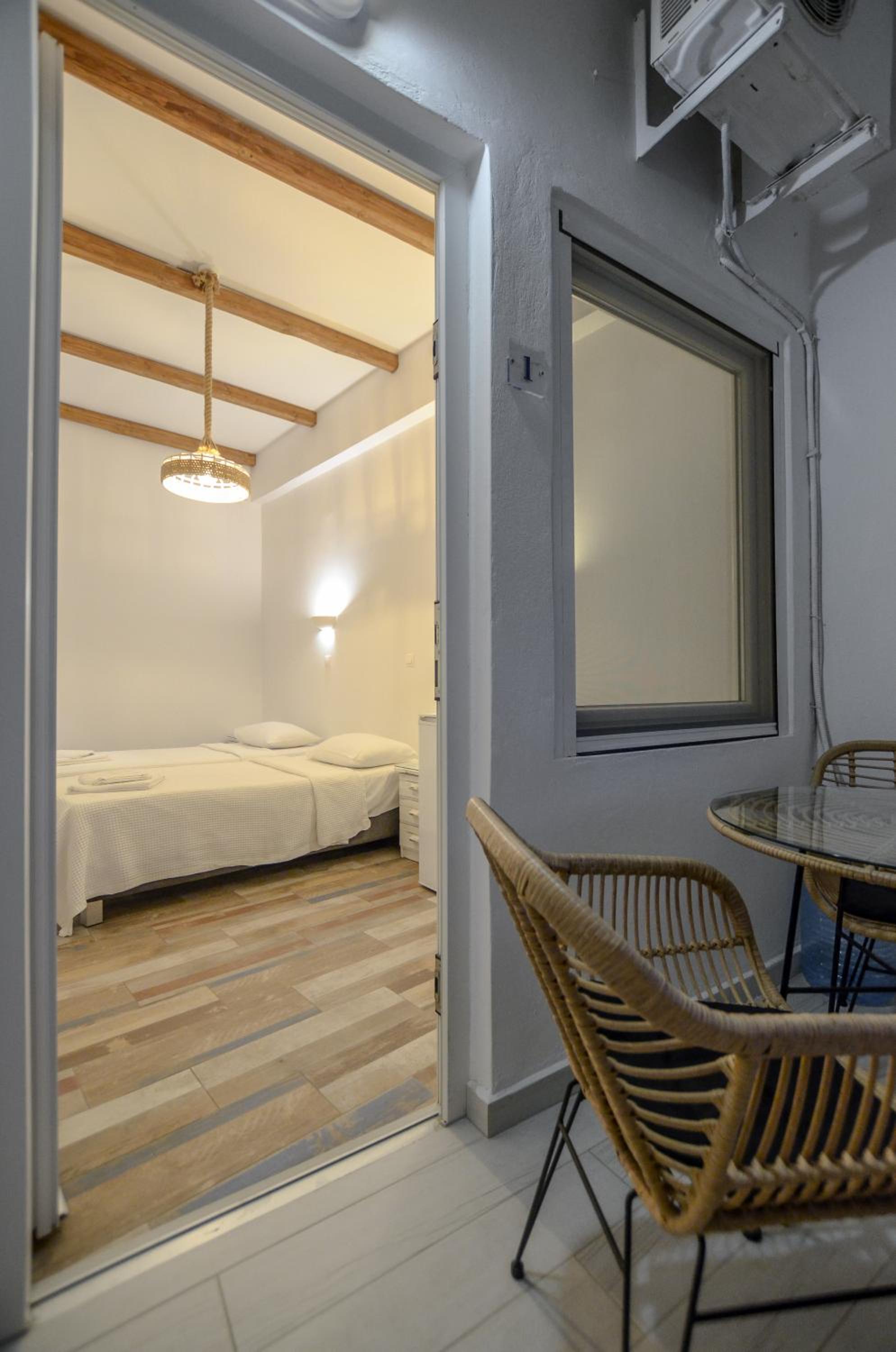 Double Room with Partial Sea View - Ground Floor - Photo 1