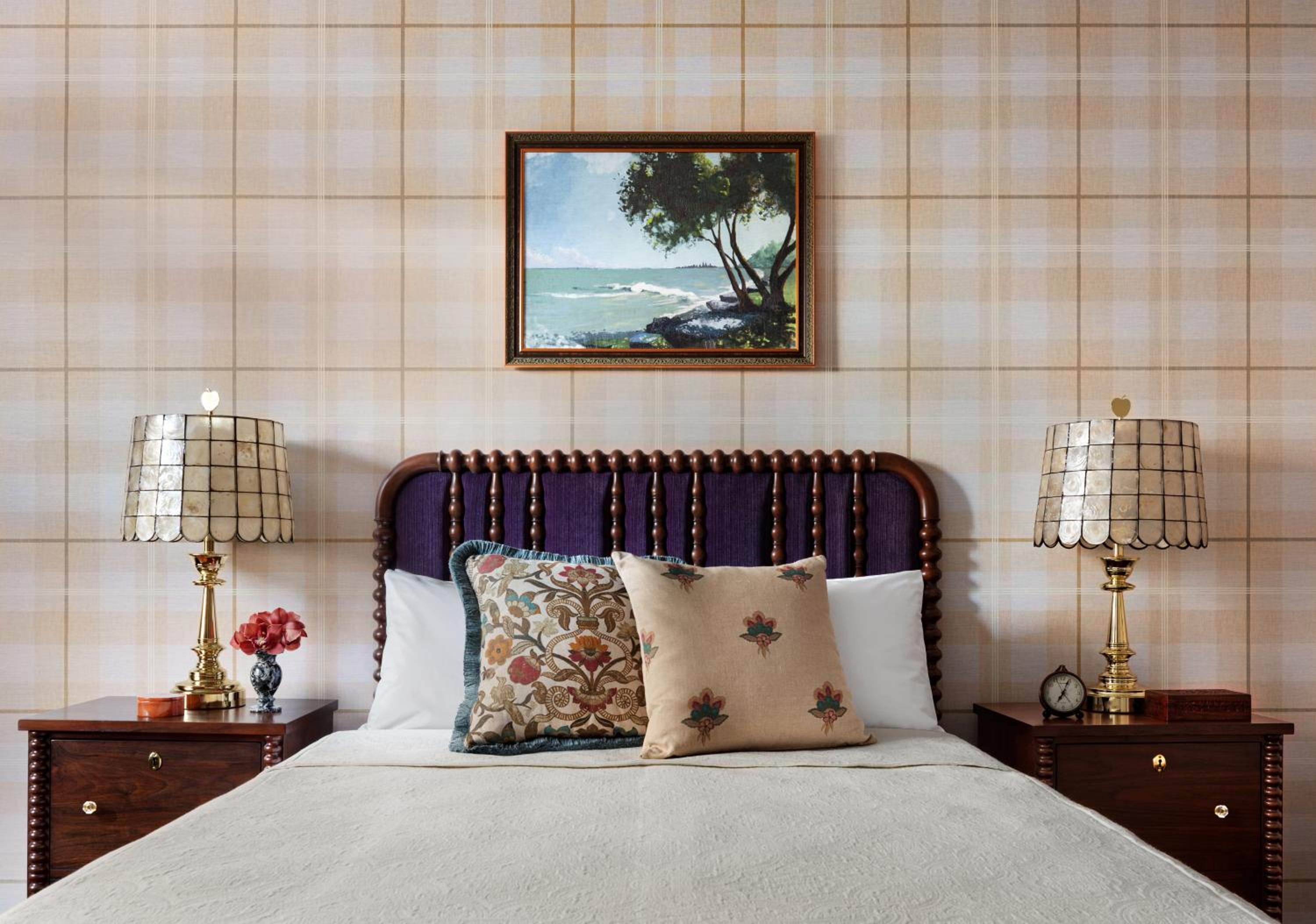 Graduate Queen Room - Photo 3