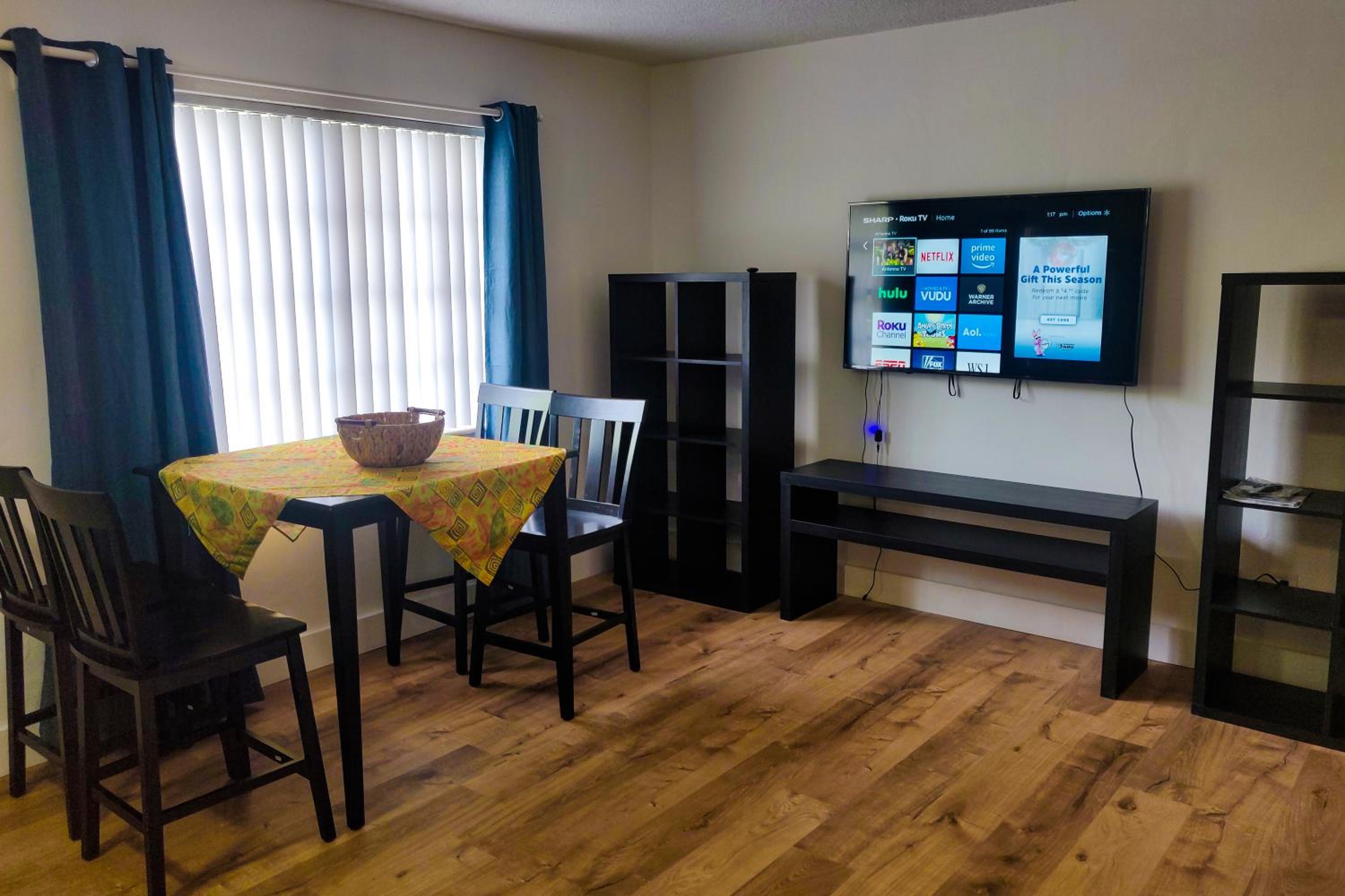 Apartment with Terrace photo 3