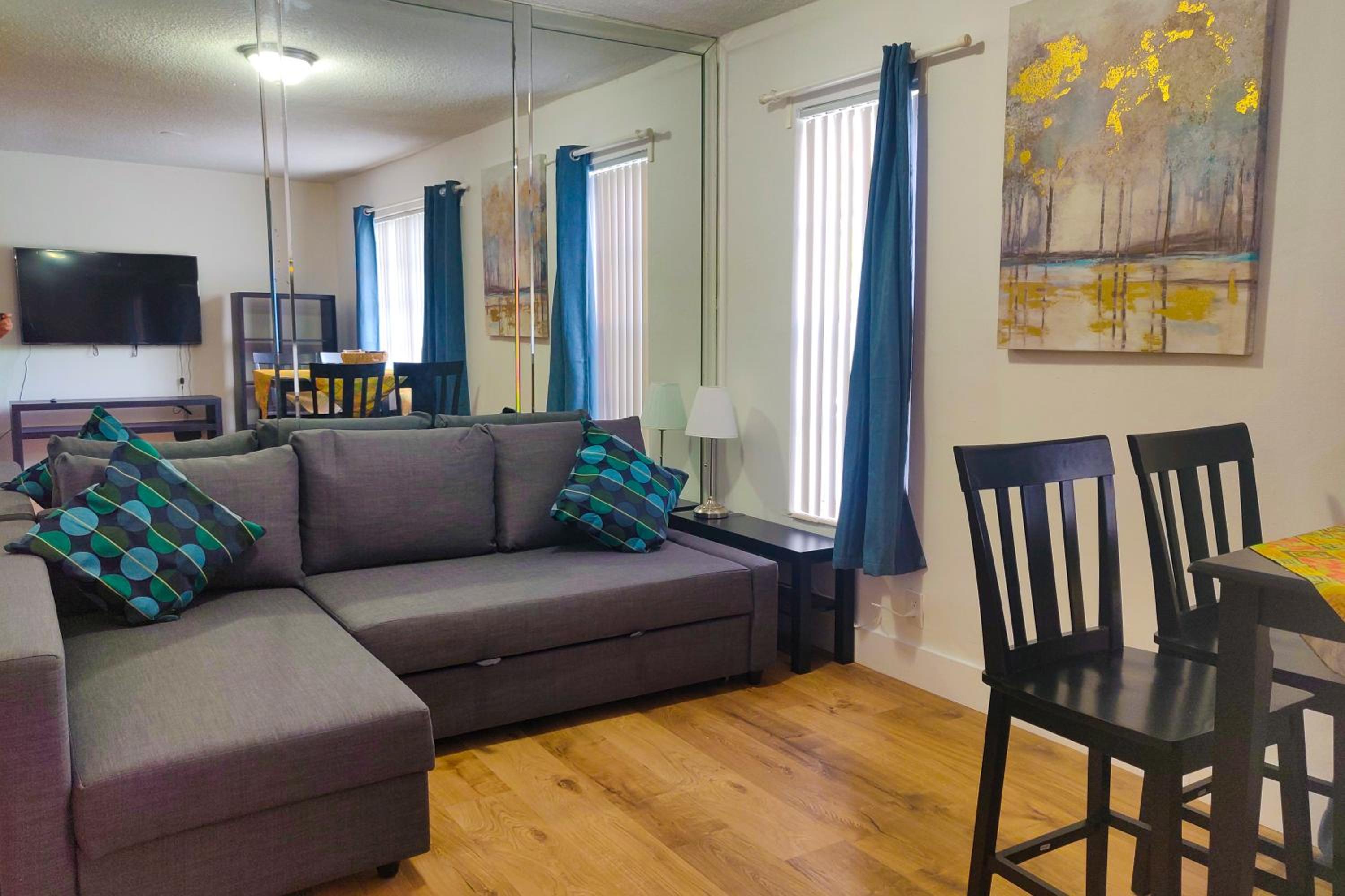 Comfort Apartment photo 2