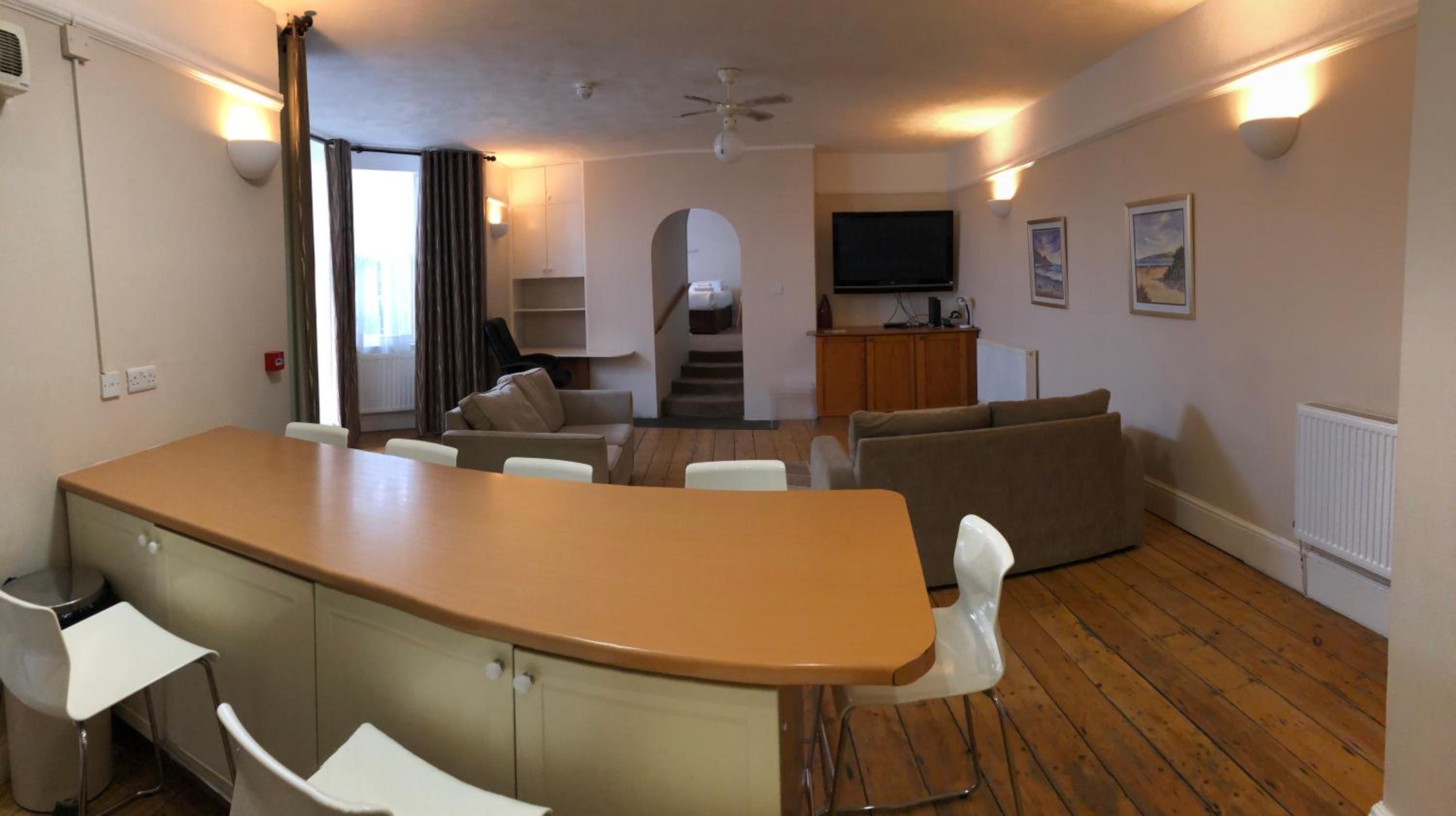Apartment - Basement Floor - Photo 1