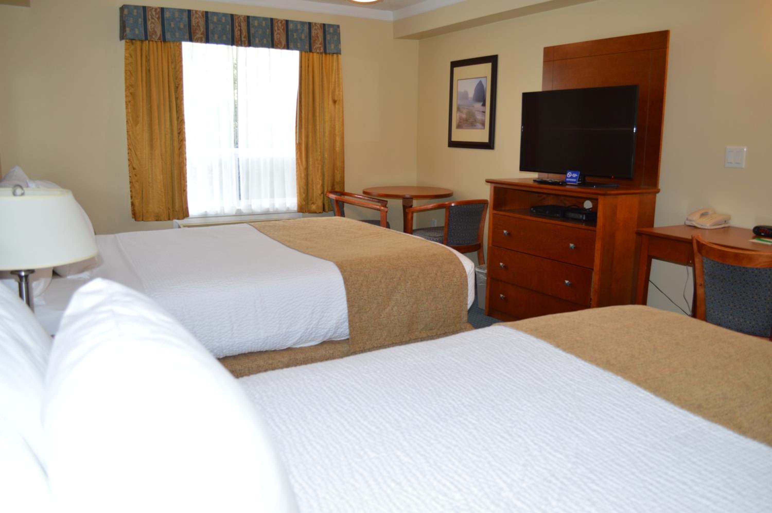Standard Room with Two Queen Beds and Kitchenette