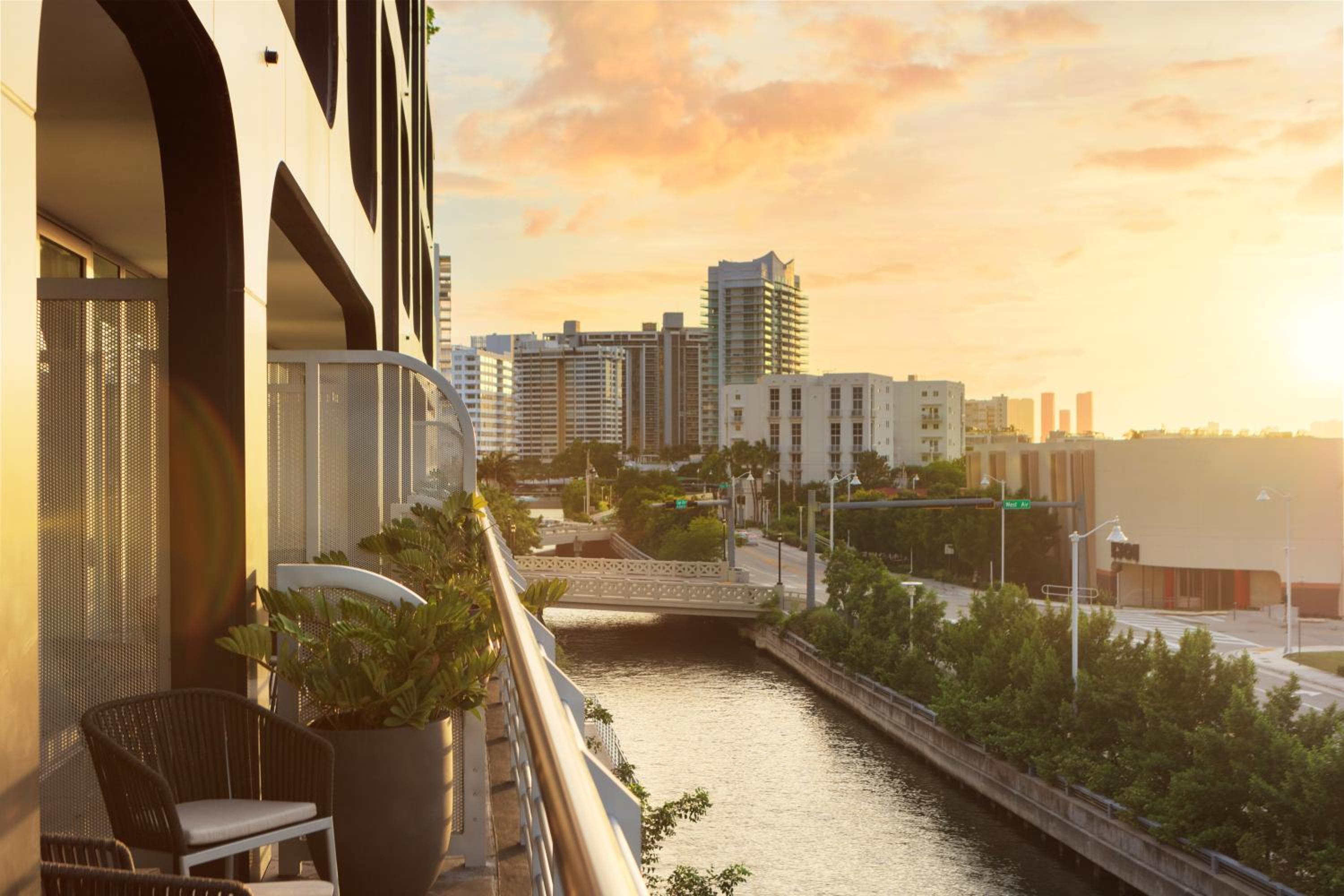 King Premium Terrace - Photo 3