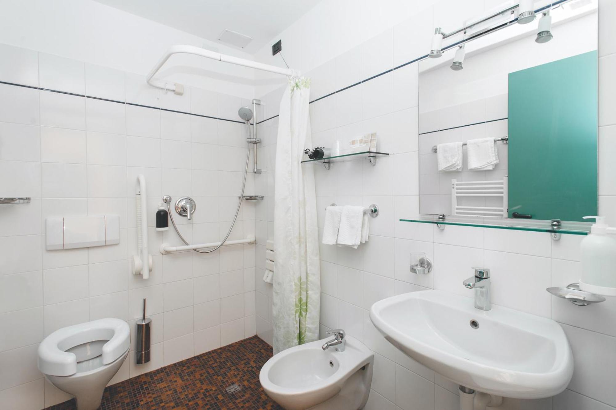 Apartment - Ground Floor photo 2