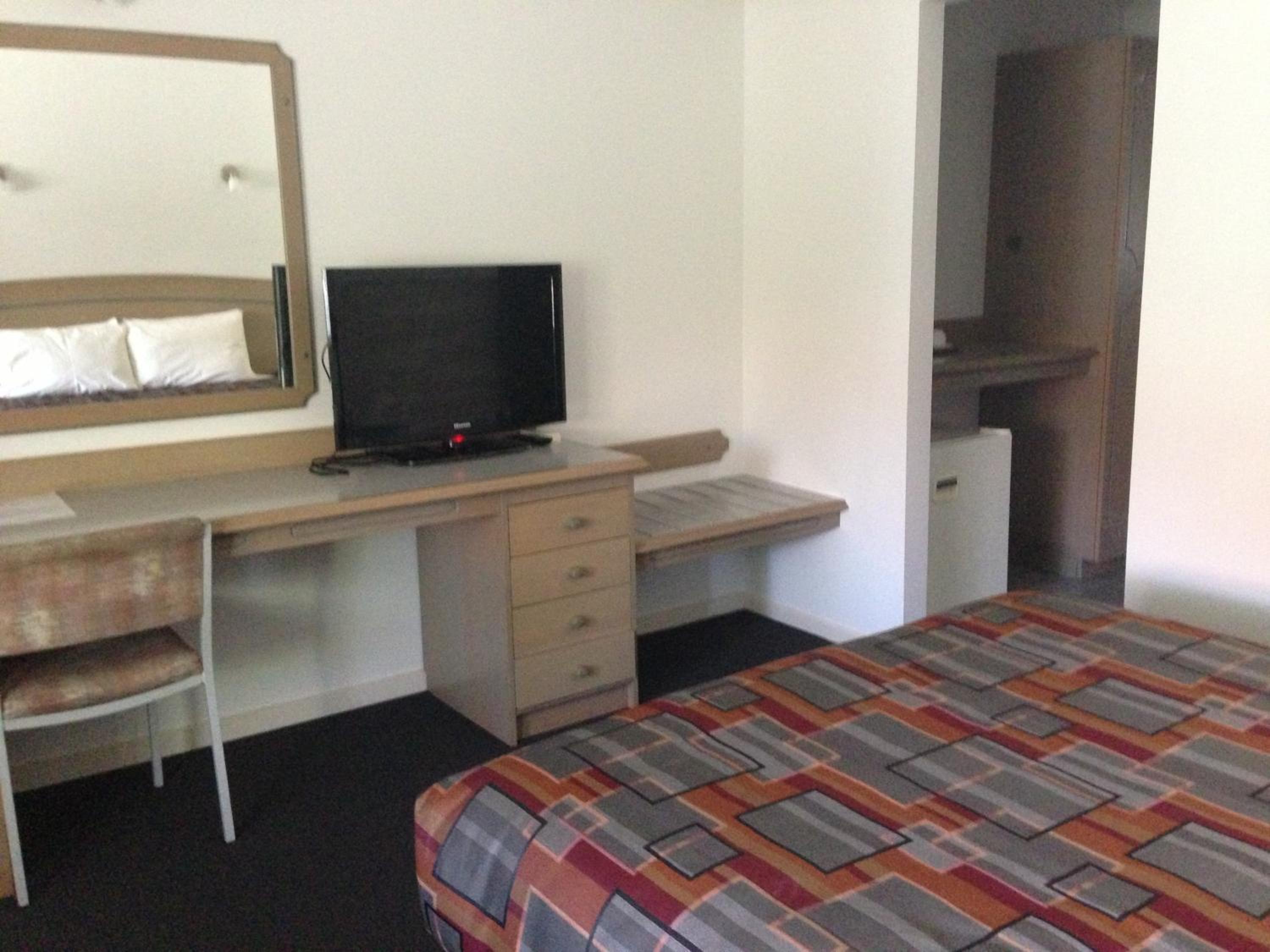 Standard Queen Room photo 3
