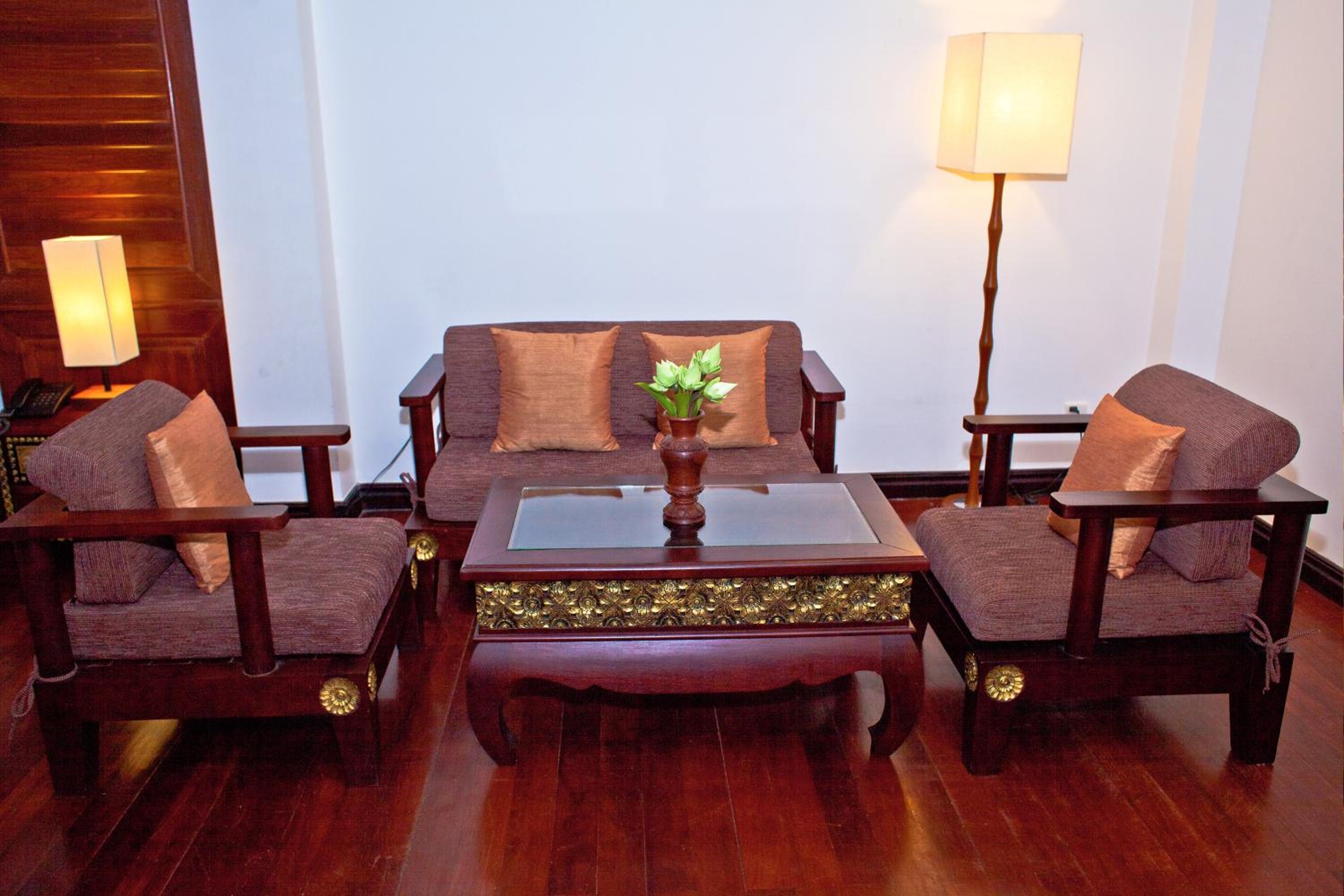 Kingdom Suite - Photo 3