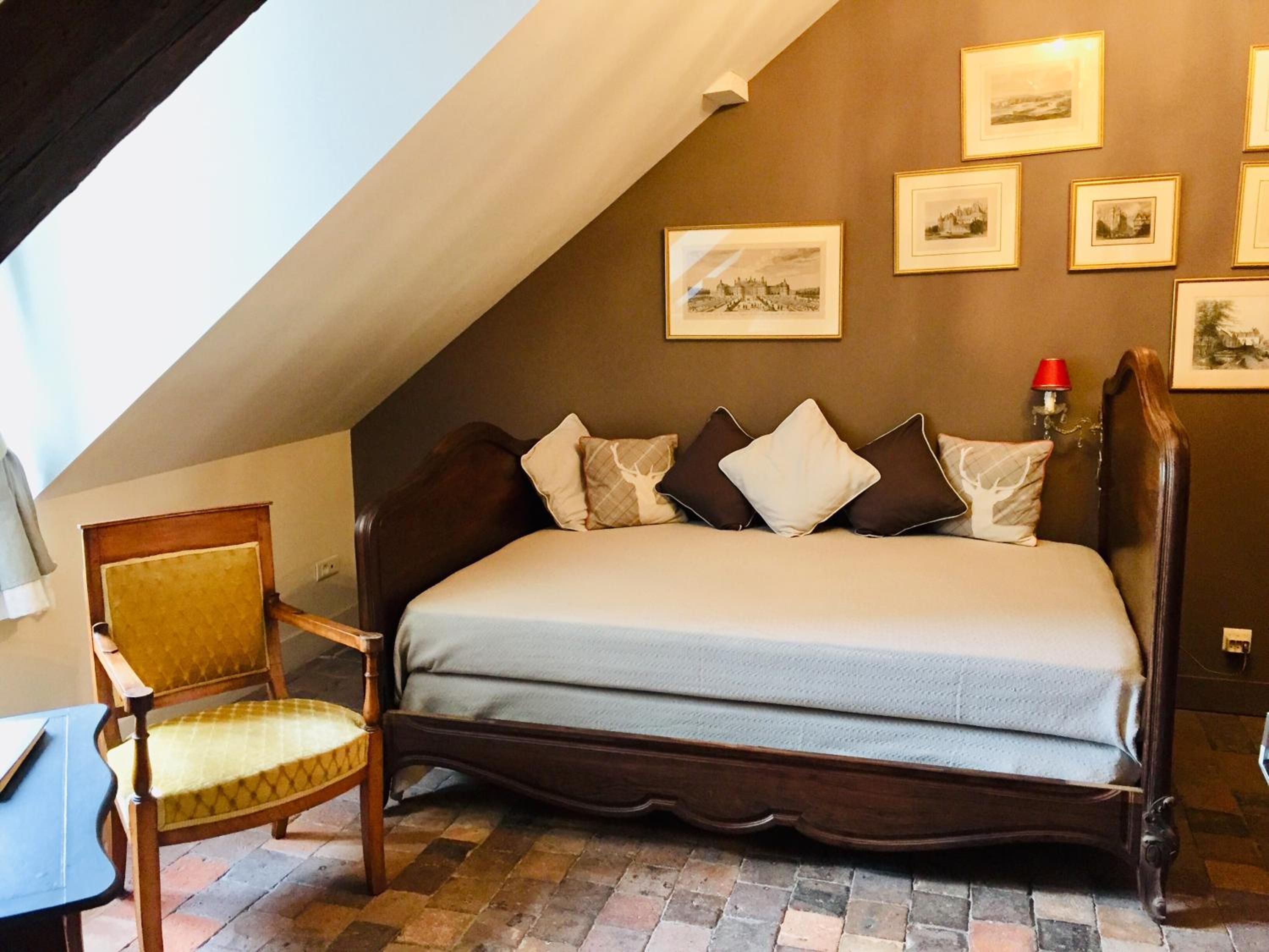 Deluxe King Room photo 2
