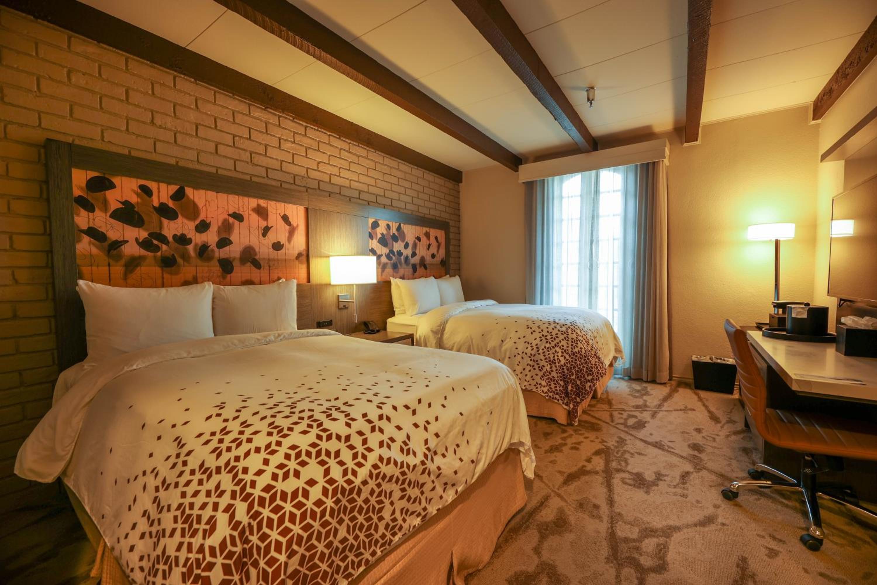 Double Room with Two Double Beds - Non-Smoking - Photo 1