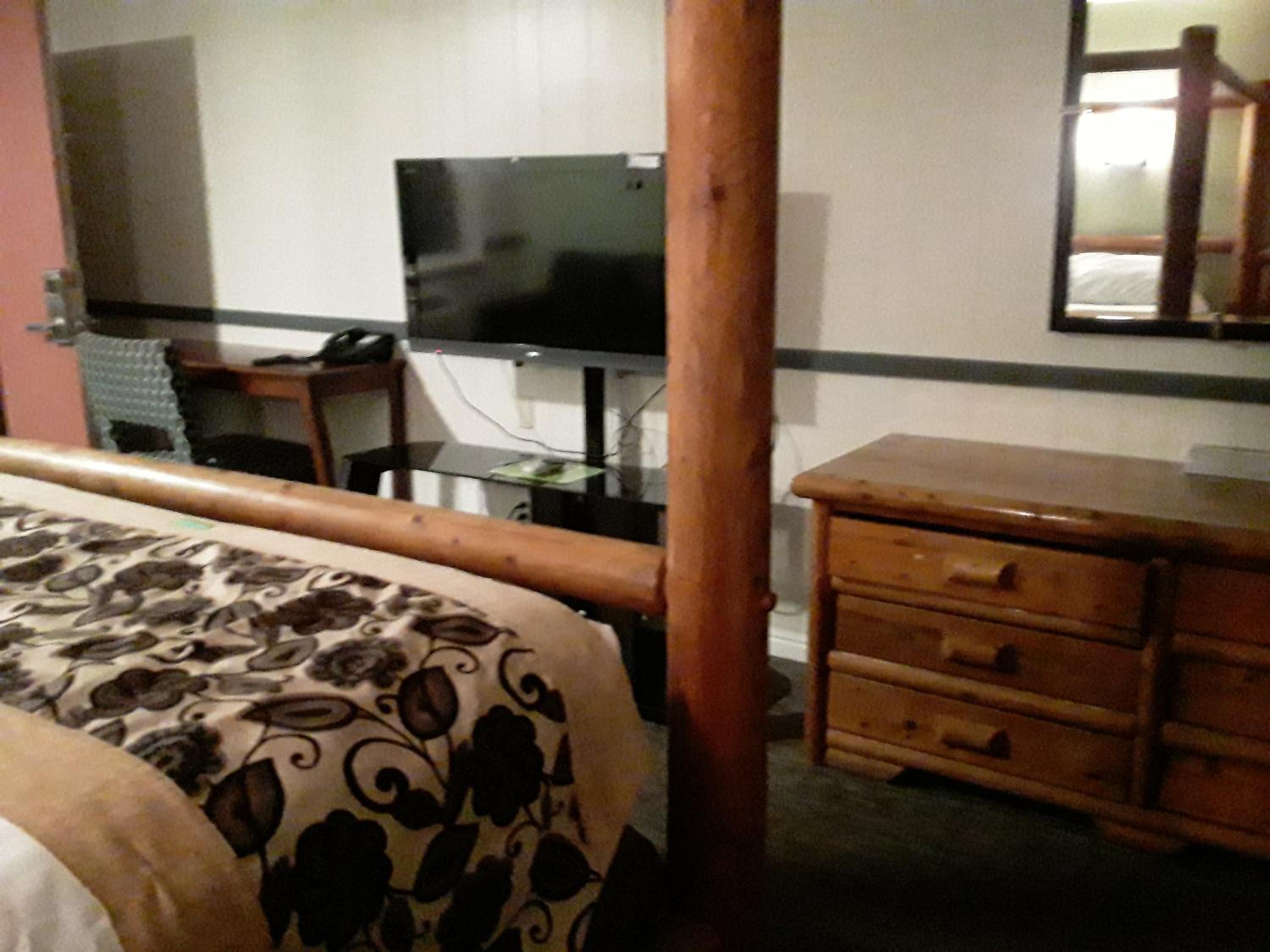 Standard Queen Room photo 1