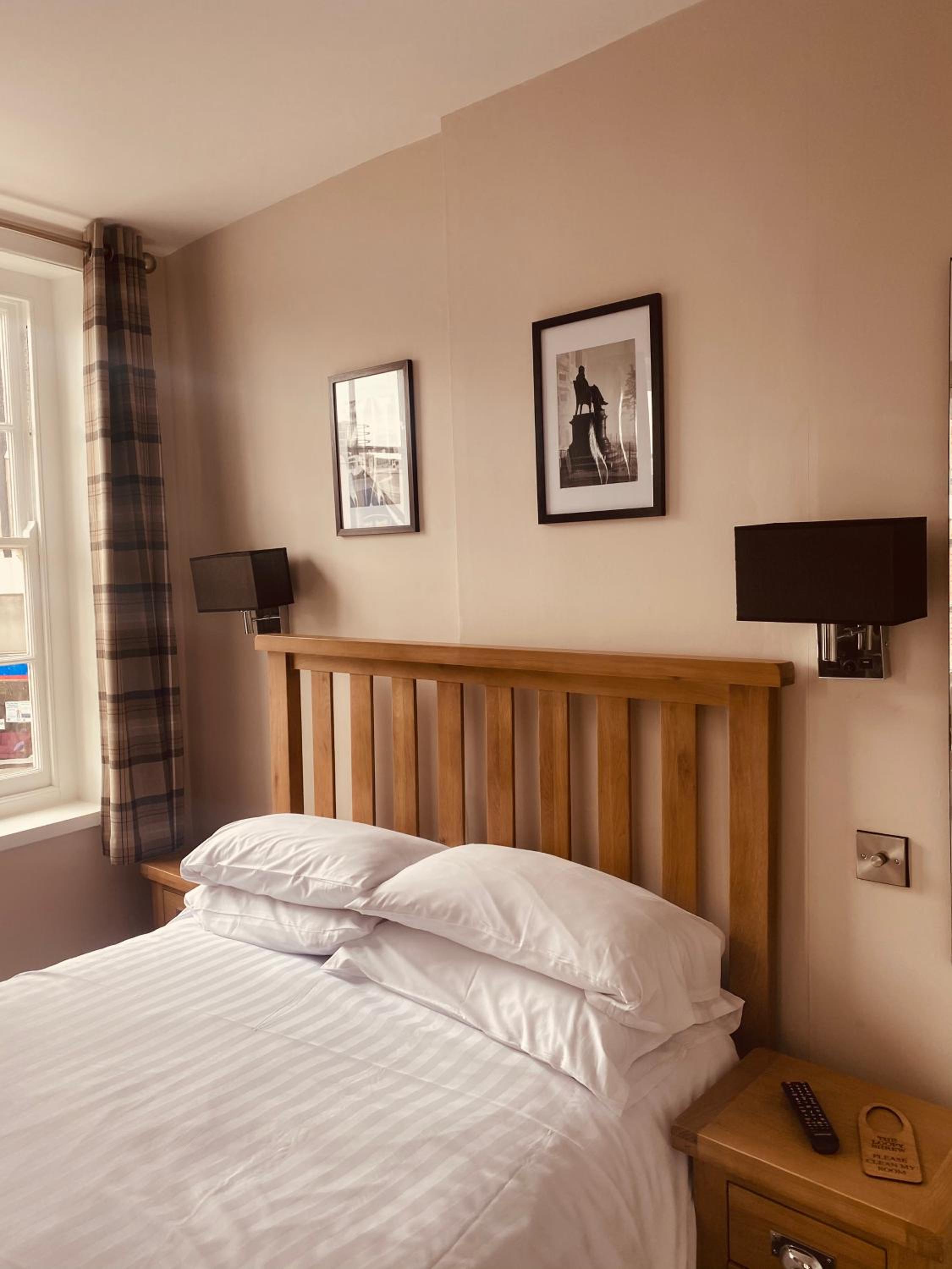 Double Room - Photo 1