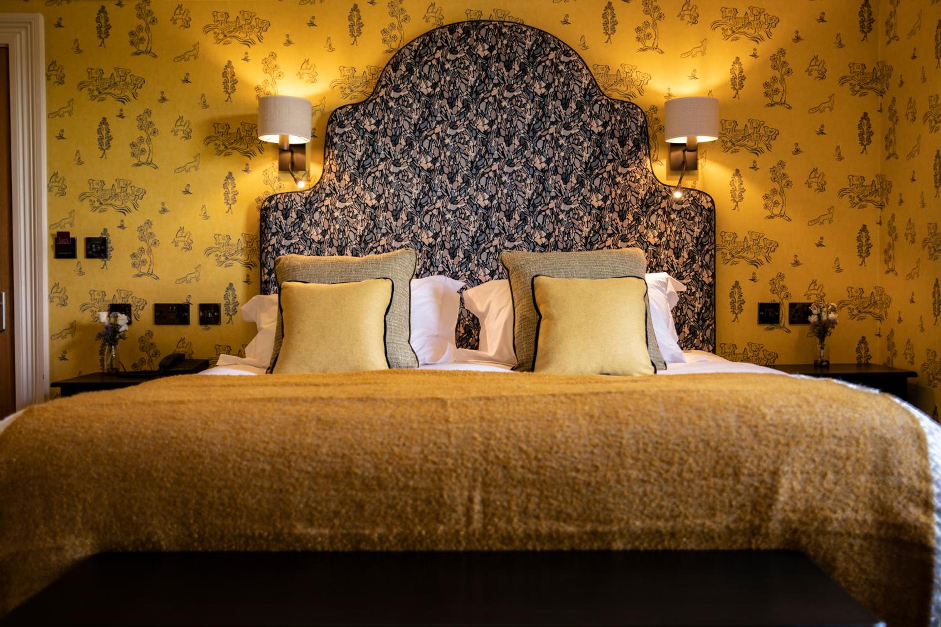 Farmhouse - Yellow - Room 59 - Photo 1