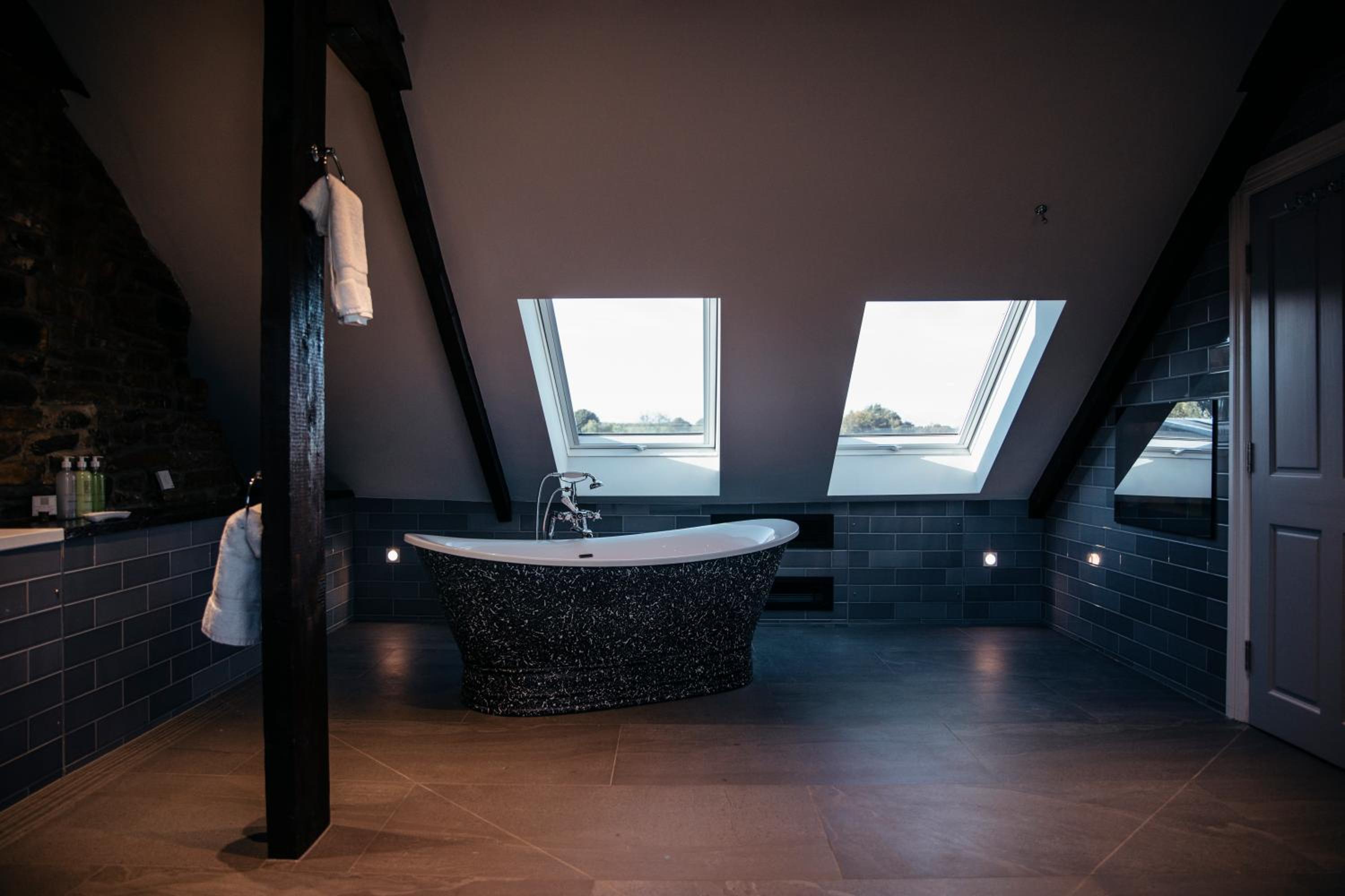 Farmhouse Penthouse - Photo 4