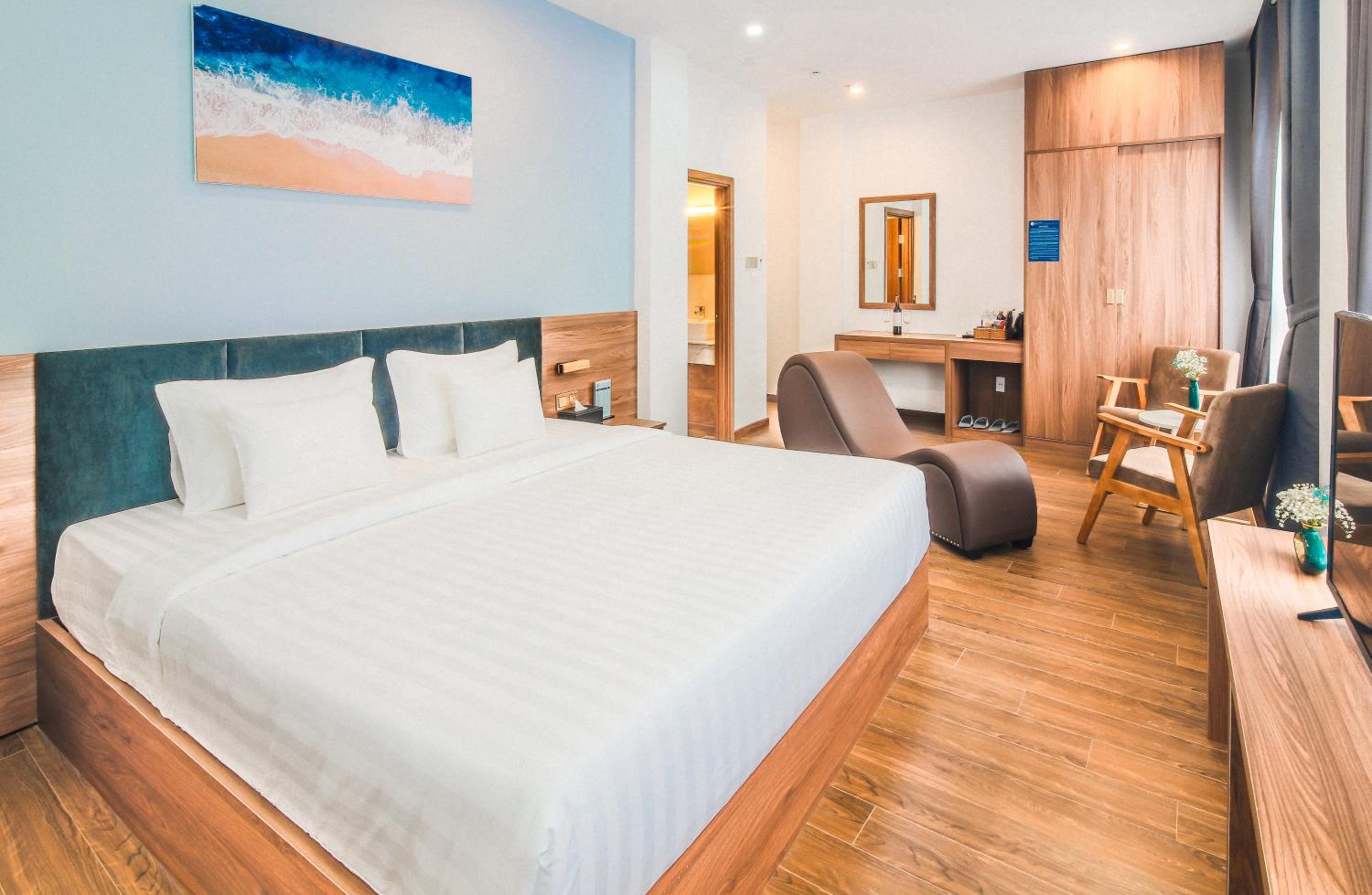 Suite with City View
