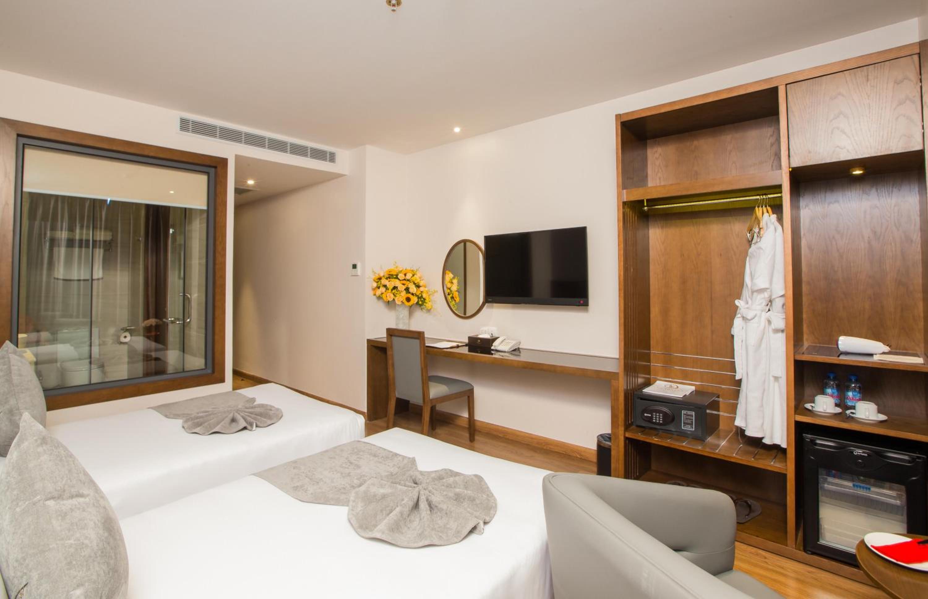 Superior Double or Twin Room with Sea View - Photo 4