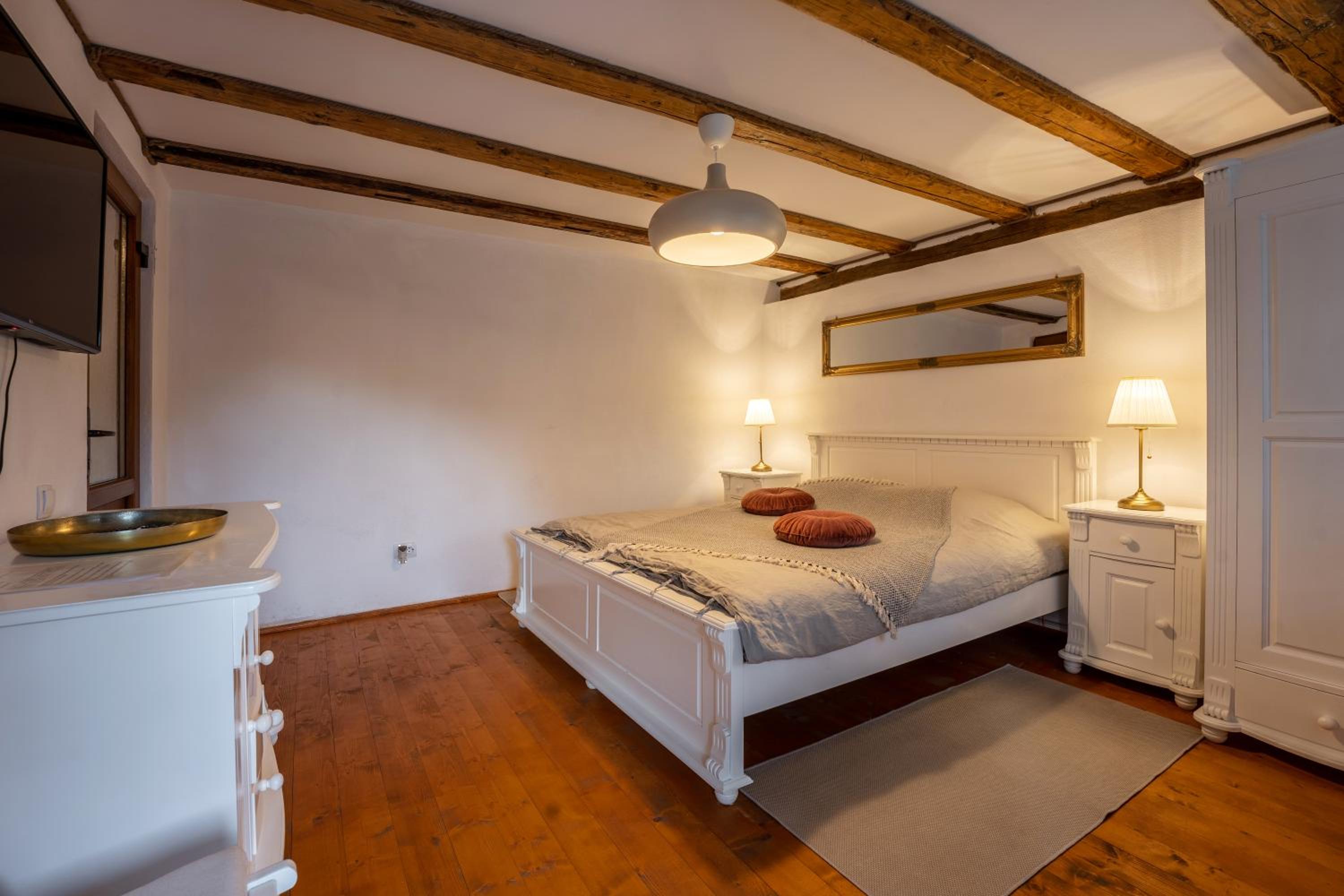 King Room - Disability Access - Photo 8
