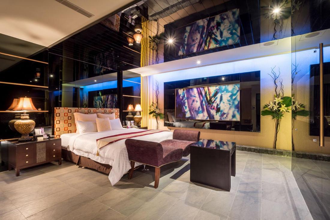 Deluxe Double Room - Check-in after 20:00 - Photo 8
