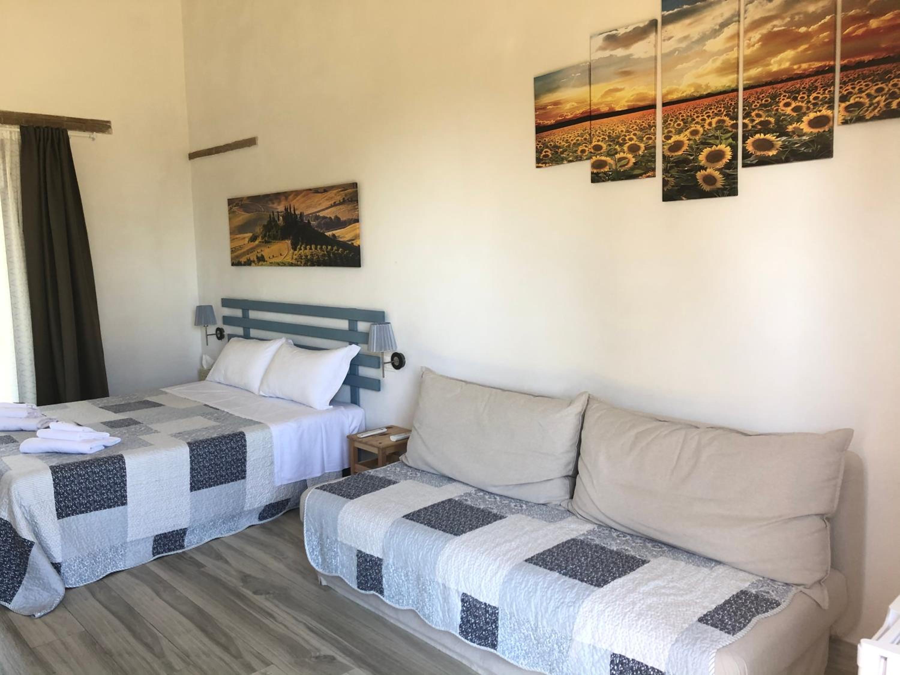 Double Room - Photo 1