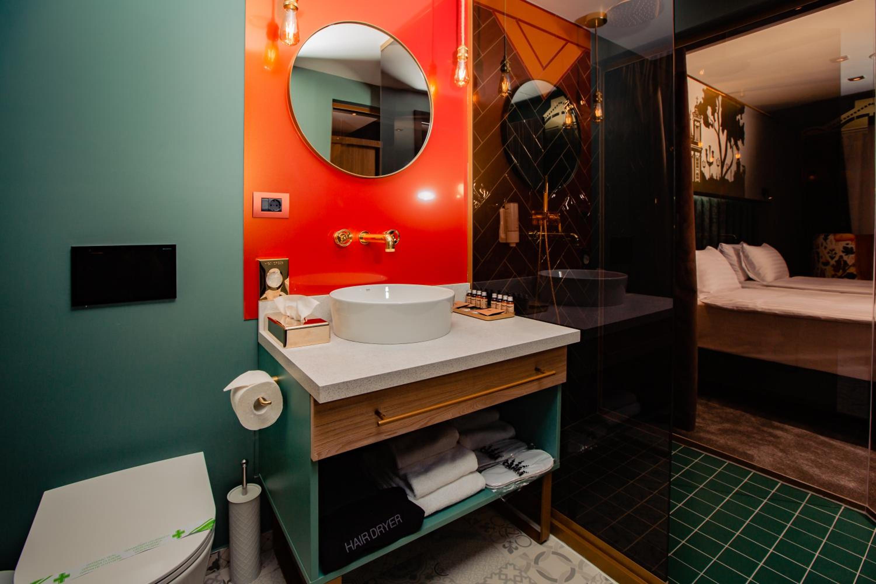 Superior King Room - Photo 4