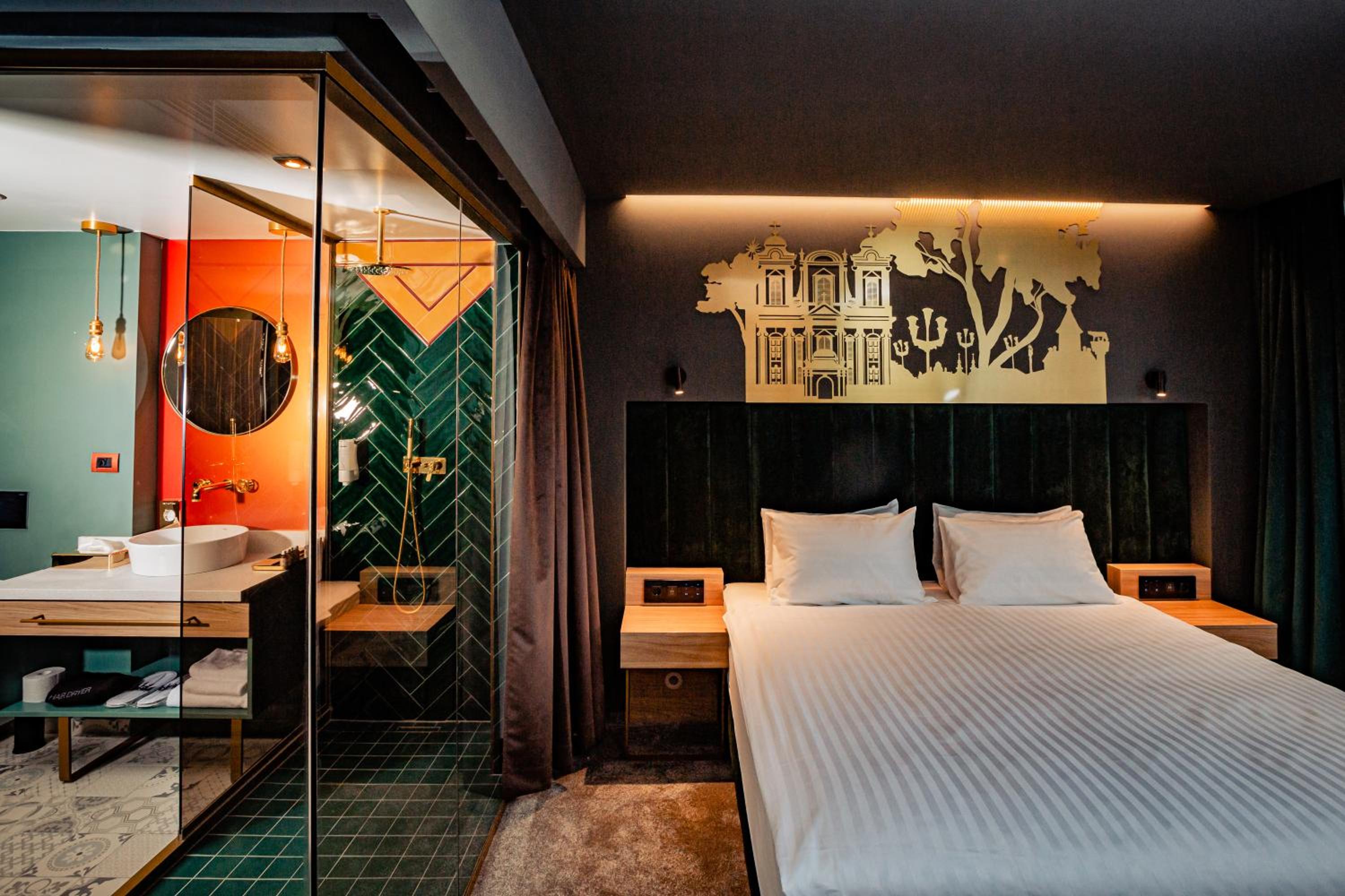 Superior King Room - Photo 2