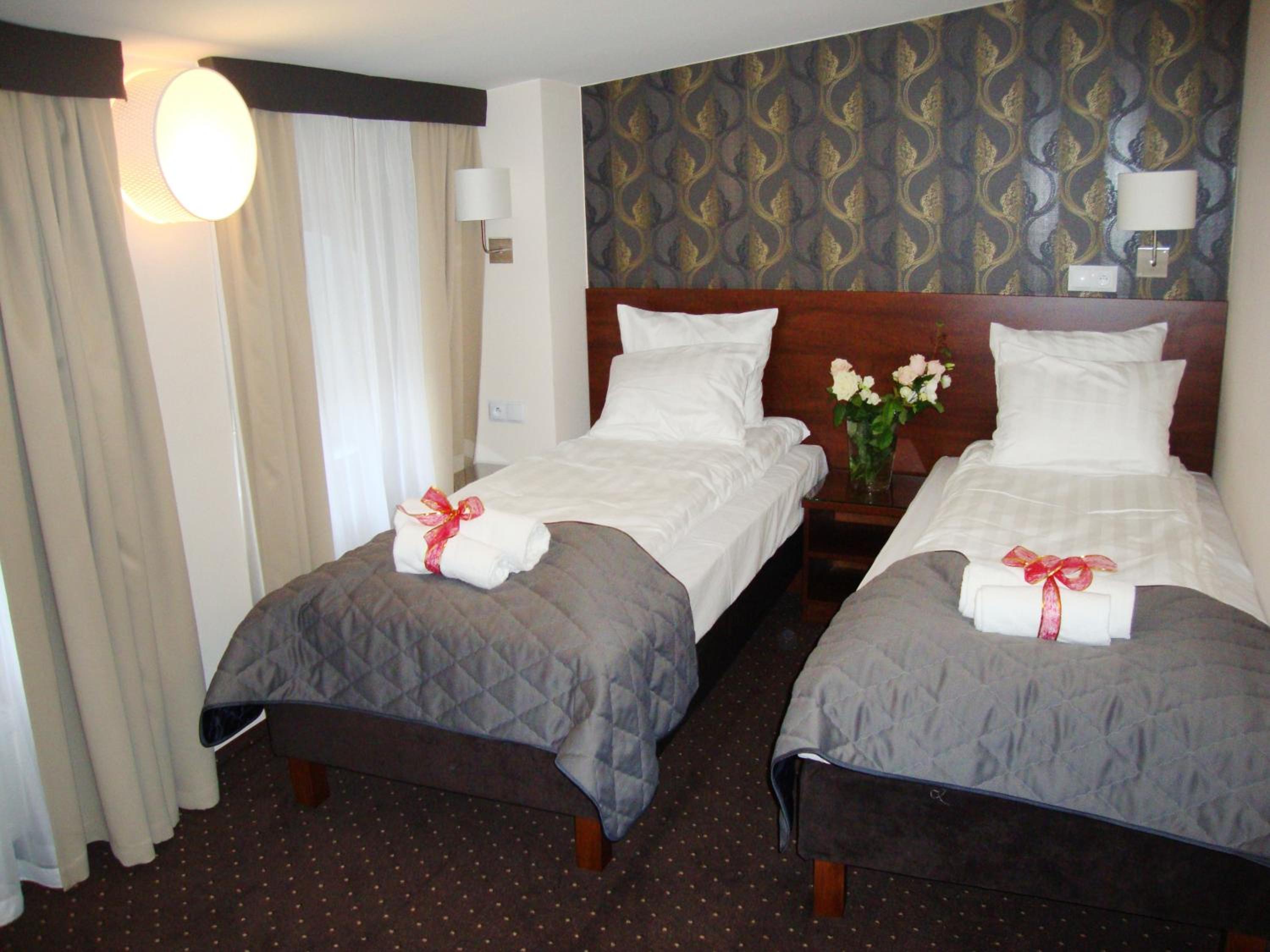 Double or Twin Room - Photo 2