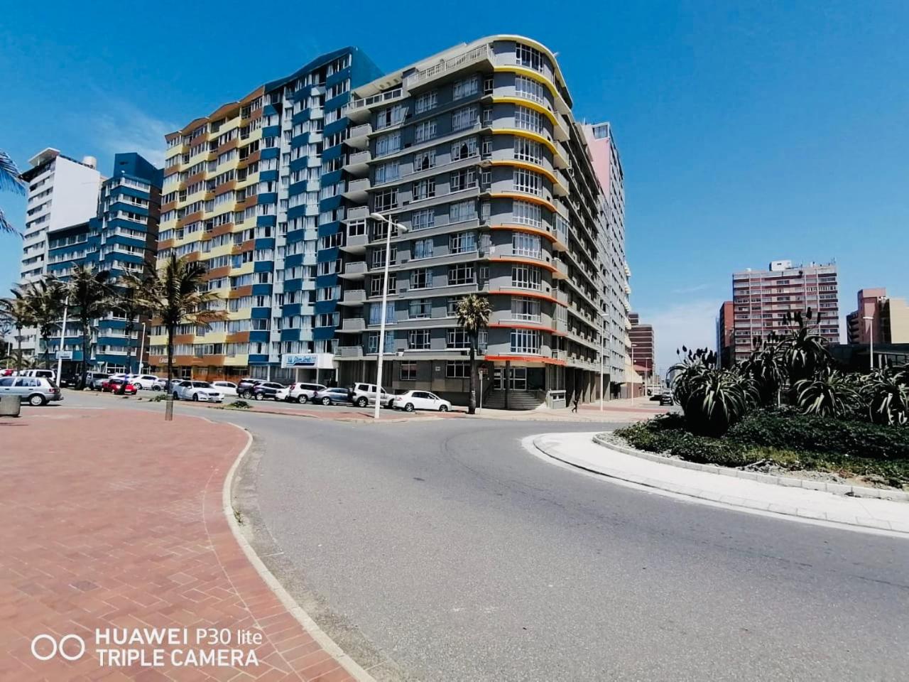 Apartment with Sea View - Photo 26