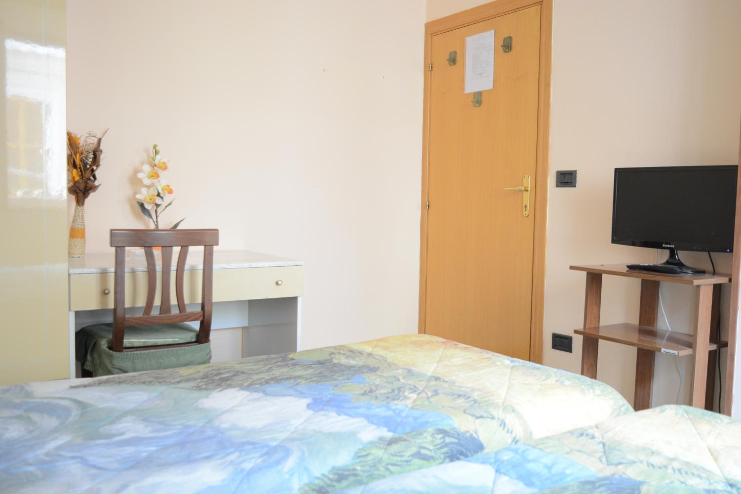 Double or Twin Room photo 1