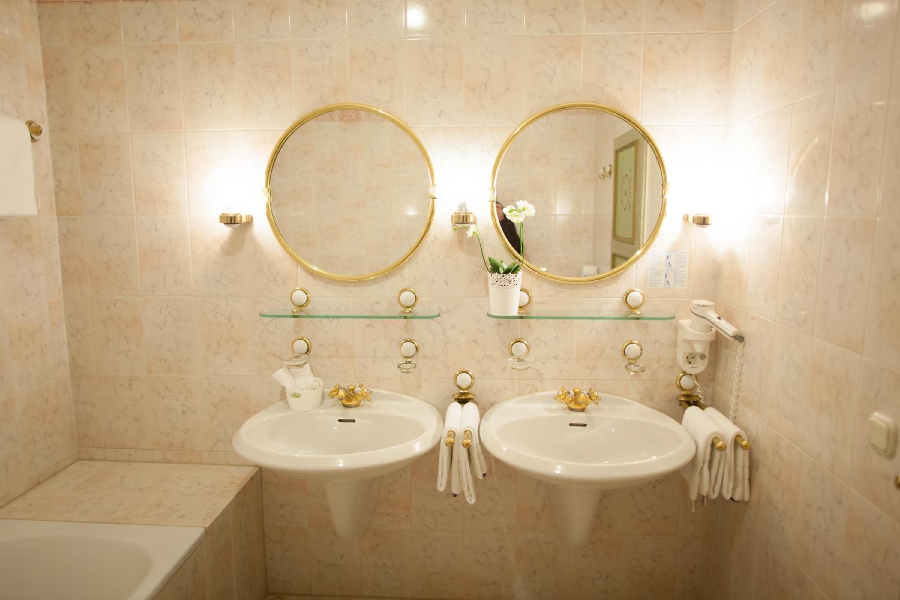 Superior Double Room - Photo 6