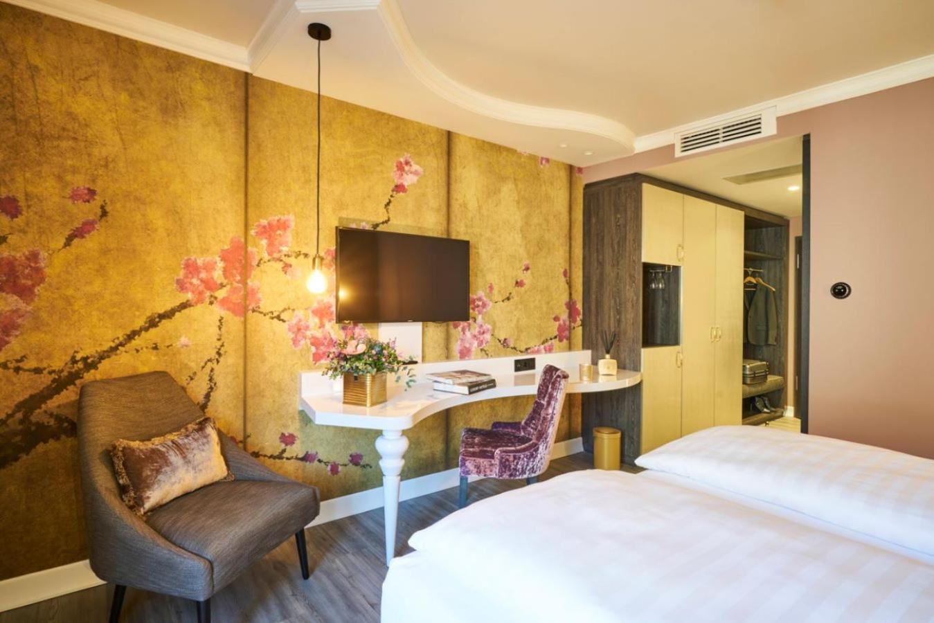 Grand Deluxe Double Room - Photo 8
