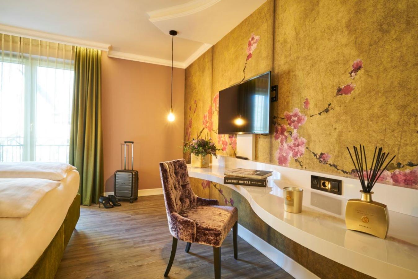Grand Deluxe Double Room - Photo 10