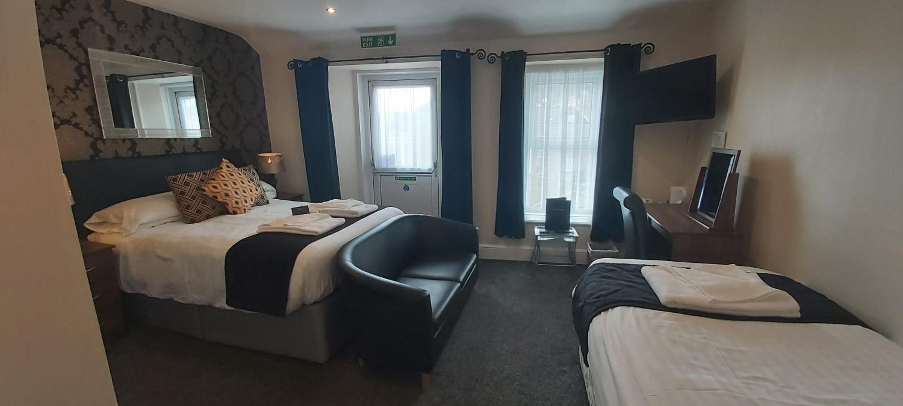 Triple Room with Rear Mountain View (Nr. 11)  photo 2