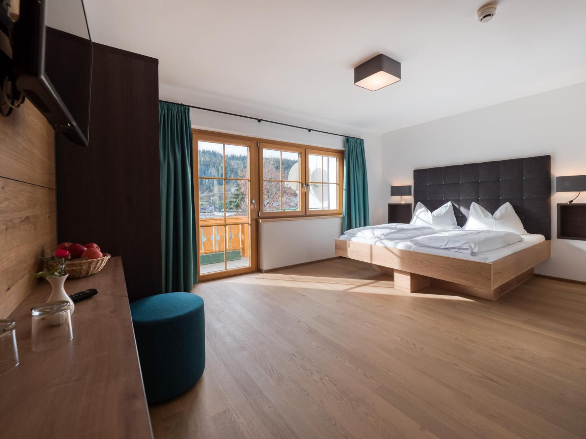 Double Room with Balcony - Photo 1