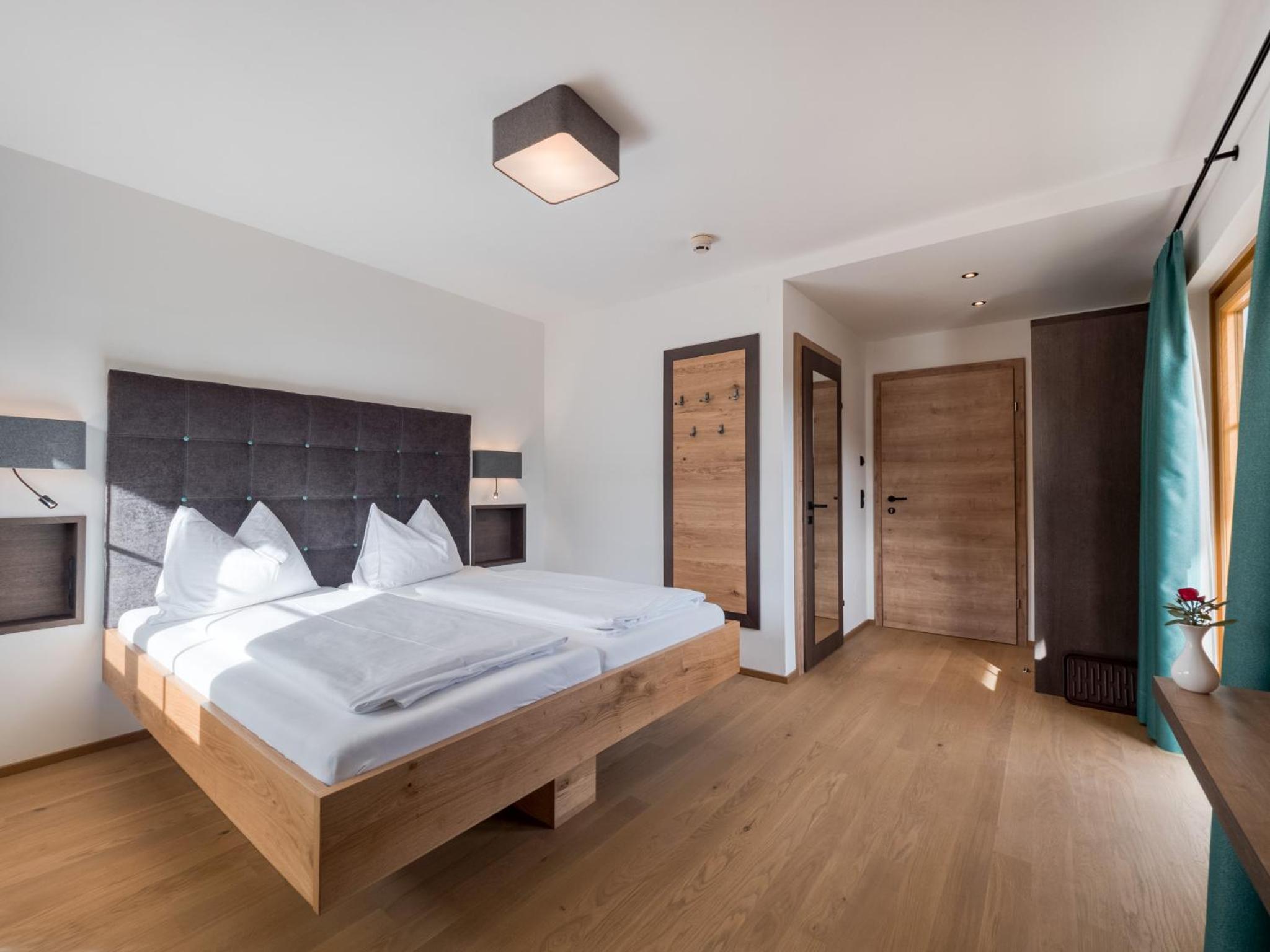 Double Room with Mountain View - Photo 2