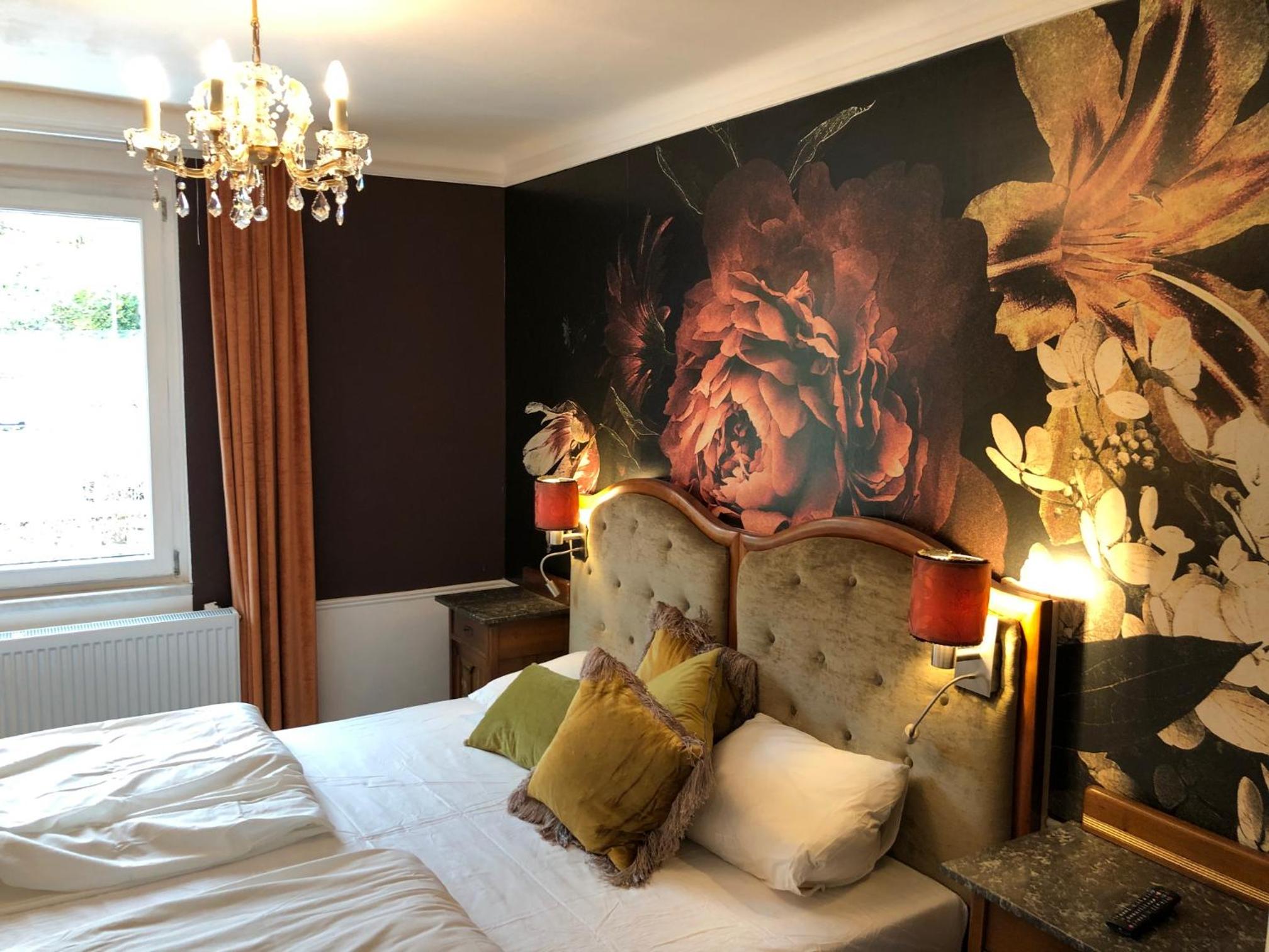 Double Room with Private Bathroom - Photo 4