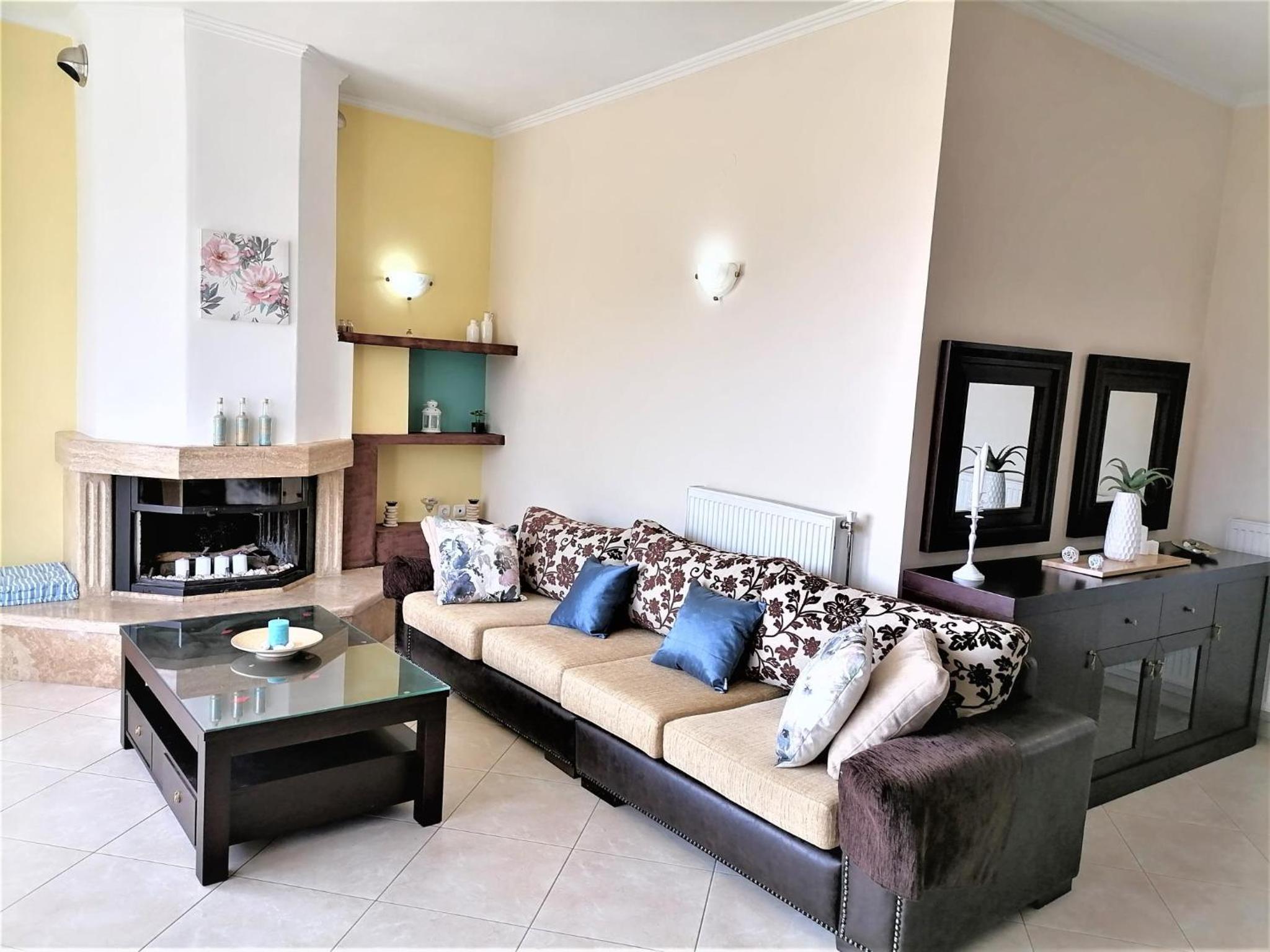 Villa photo 3